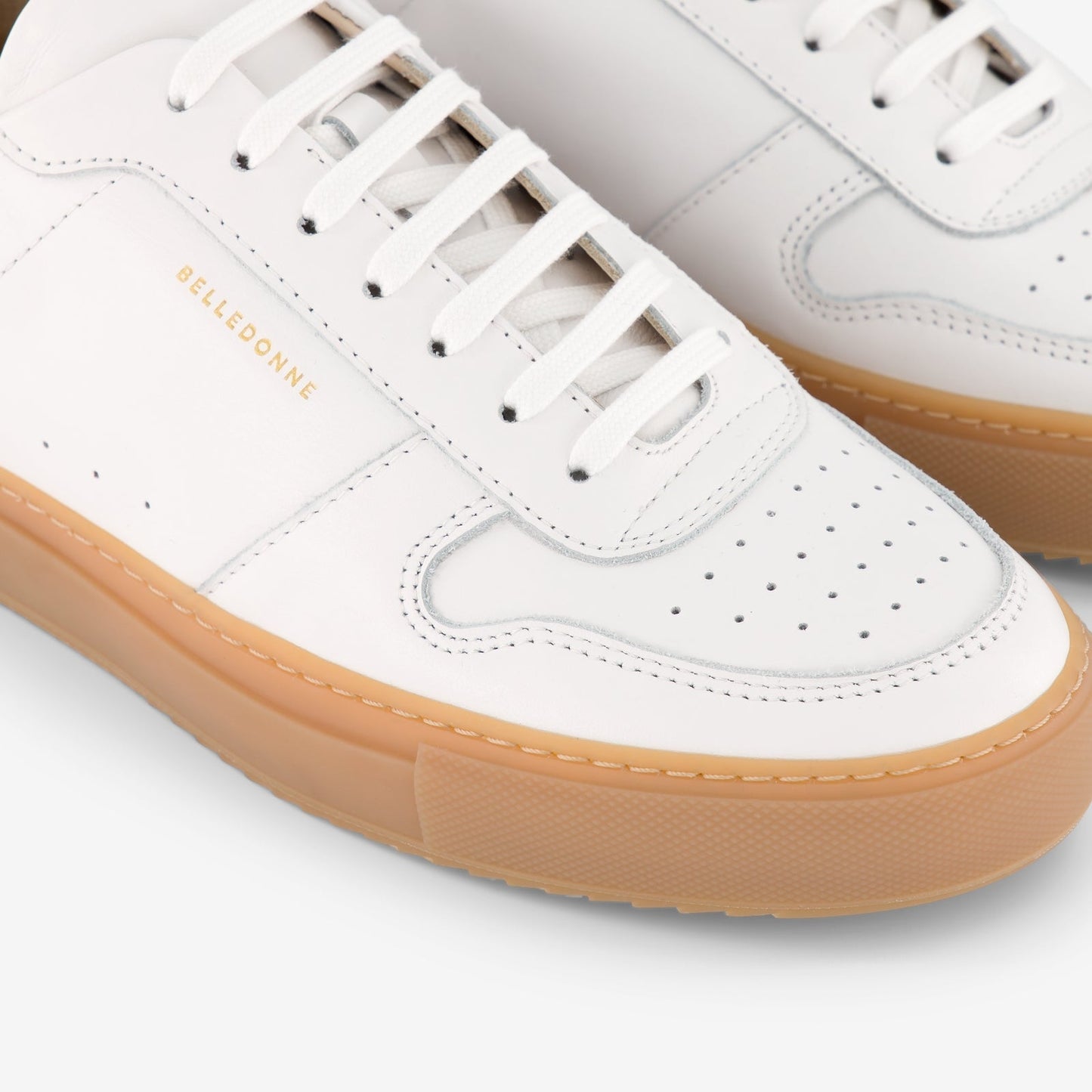 Baskets en cuir certifié | blanches "b0 gum white"