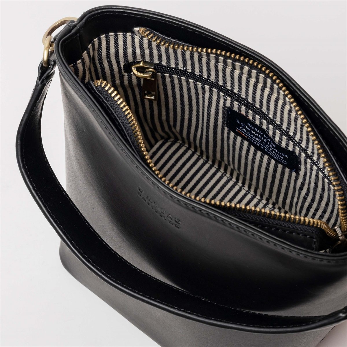 Sac seau en cuir certifié | noir "bobbi bucket bag midi black classic leather"
