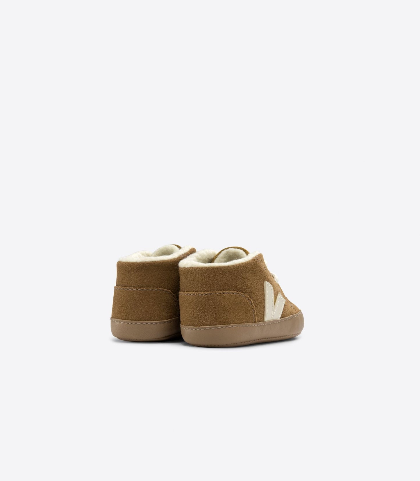 Chaussons bébé en suède | marron "baby fured suede camel pierre"