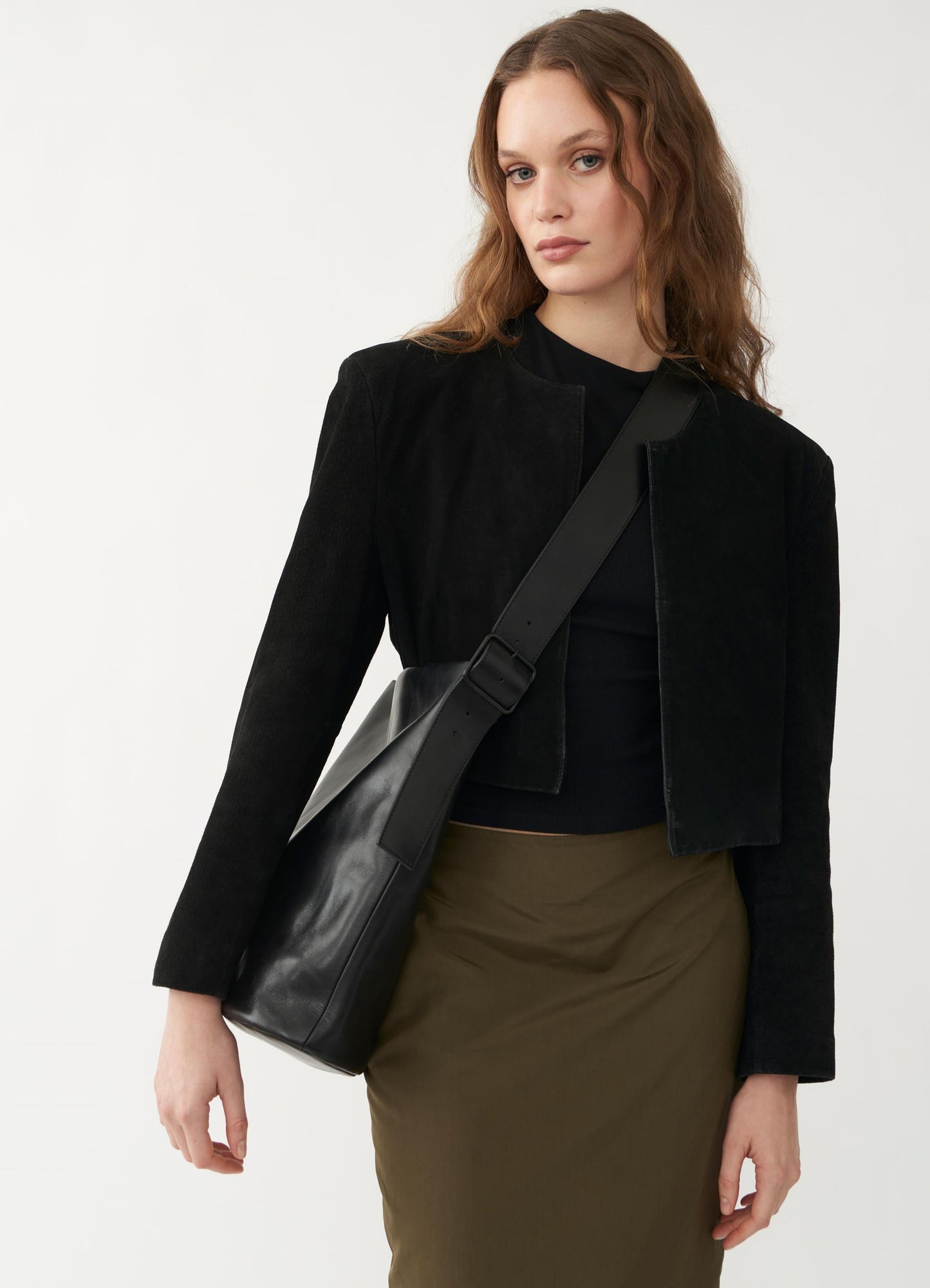 Sac bandoulière en cuir certifié | noir "stockholm"