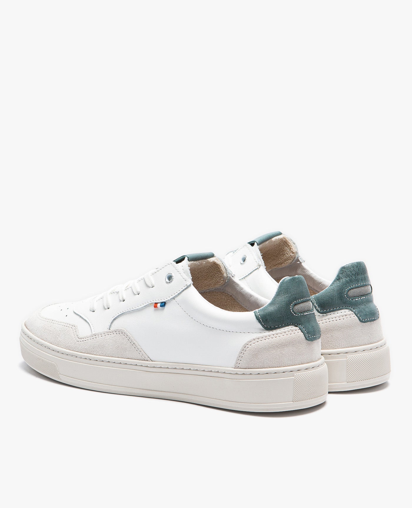 Baskets en cuir certifié | blanc+bleu "Brocard b"