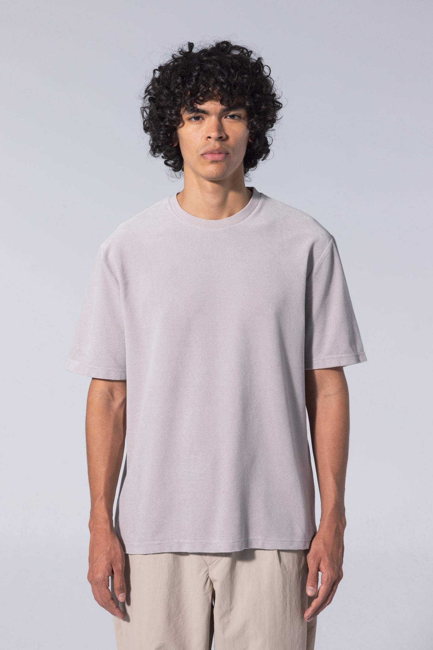 T-shirt ample velours en coton bio | gris clair "basic t-shirt velour - fog"