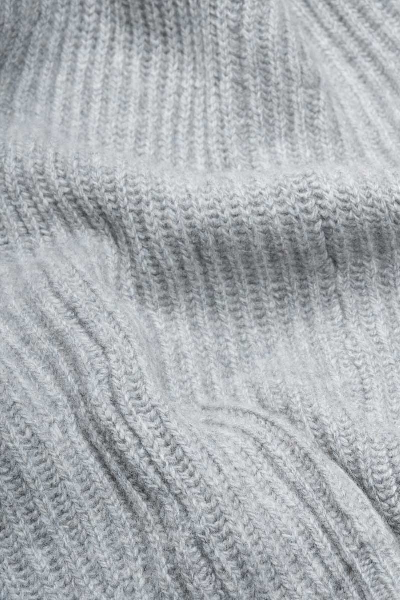 Cagoule en cachemire recyclé | gris clair "marika - grigio calce"