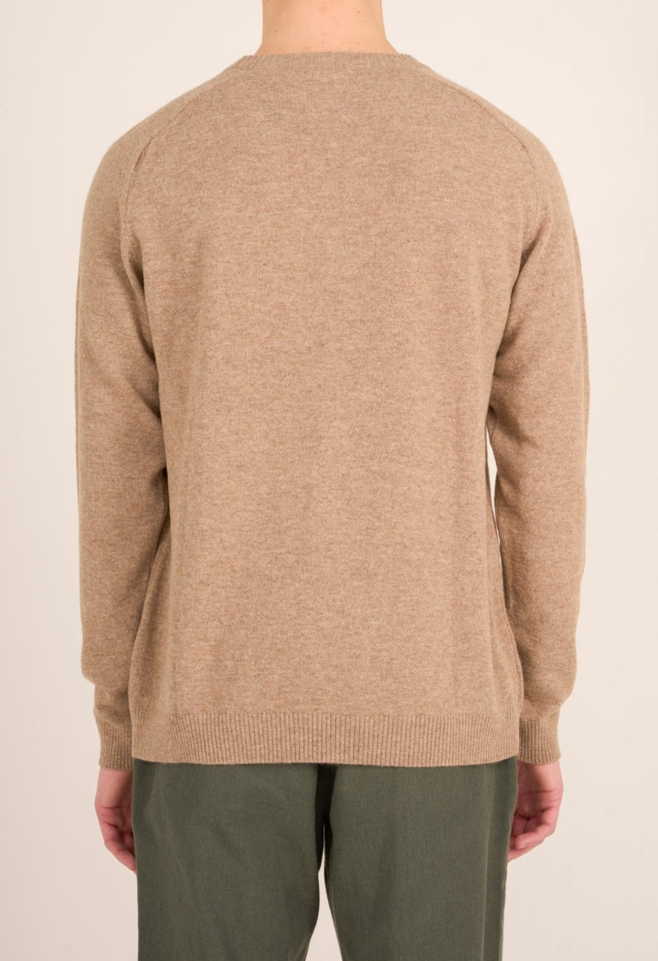 Pull en maille beige en laine bio - basic o-neck knit kelp