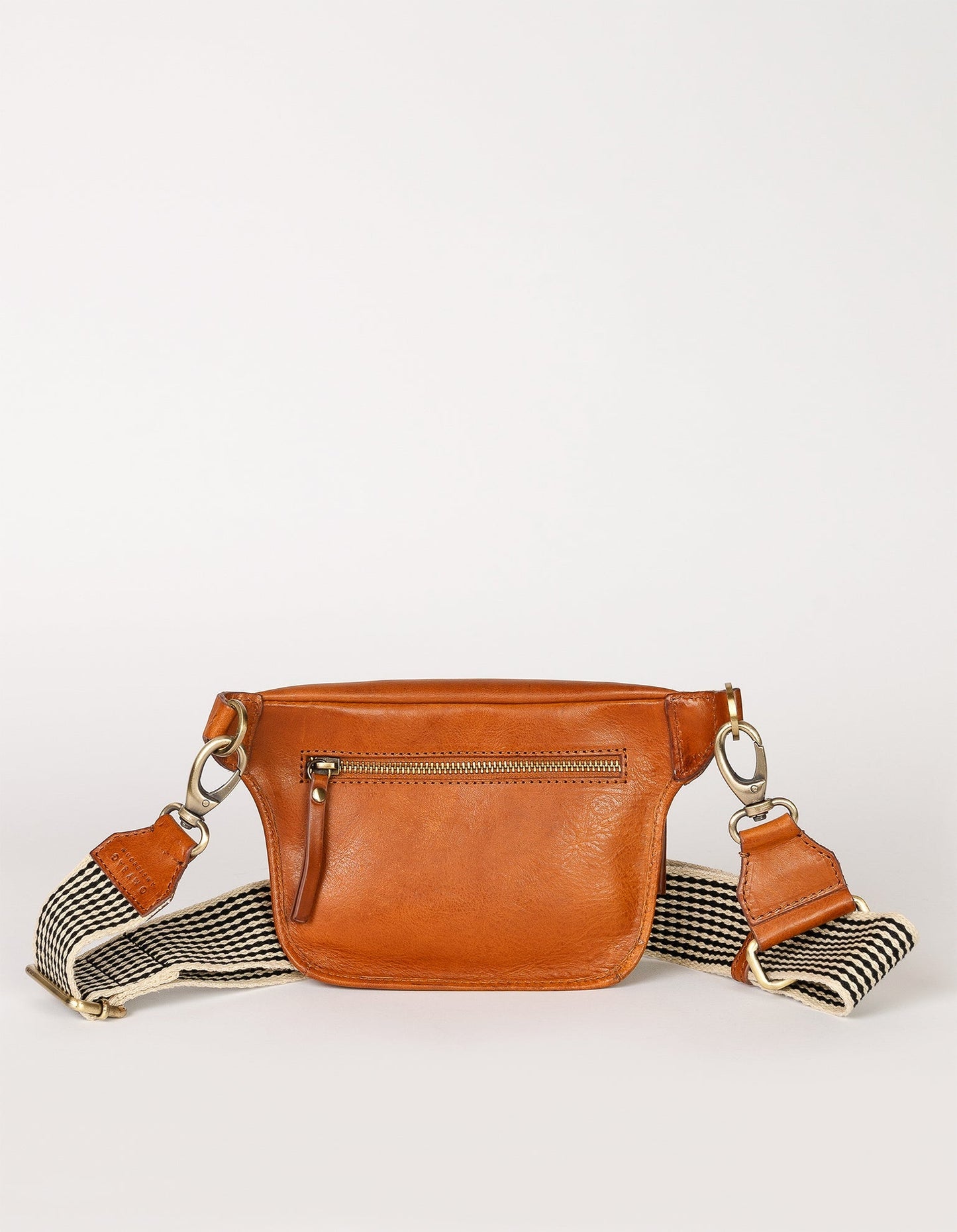Banane en cuir certifié | camel "beck's bum bag cognac stromboli leather"