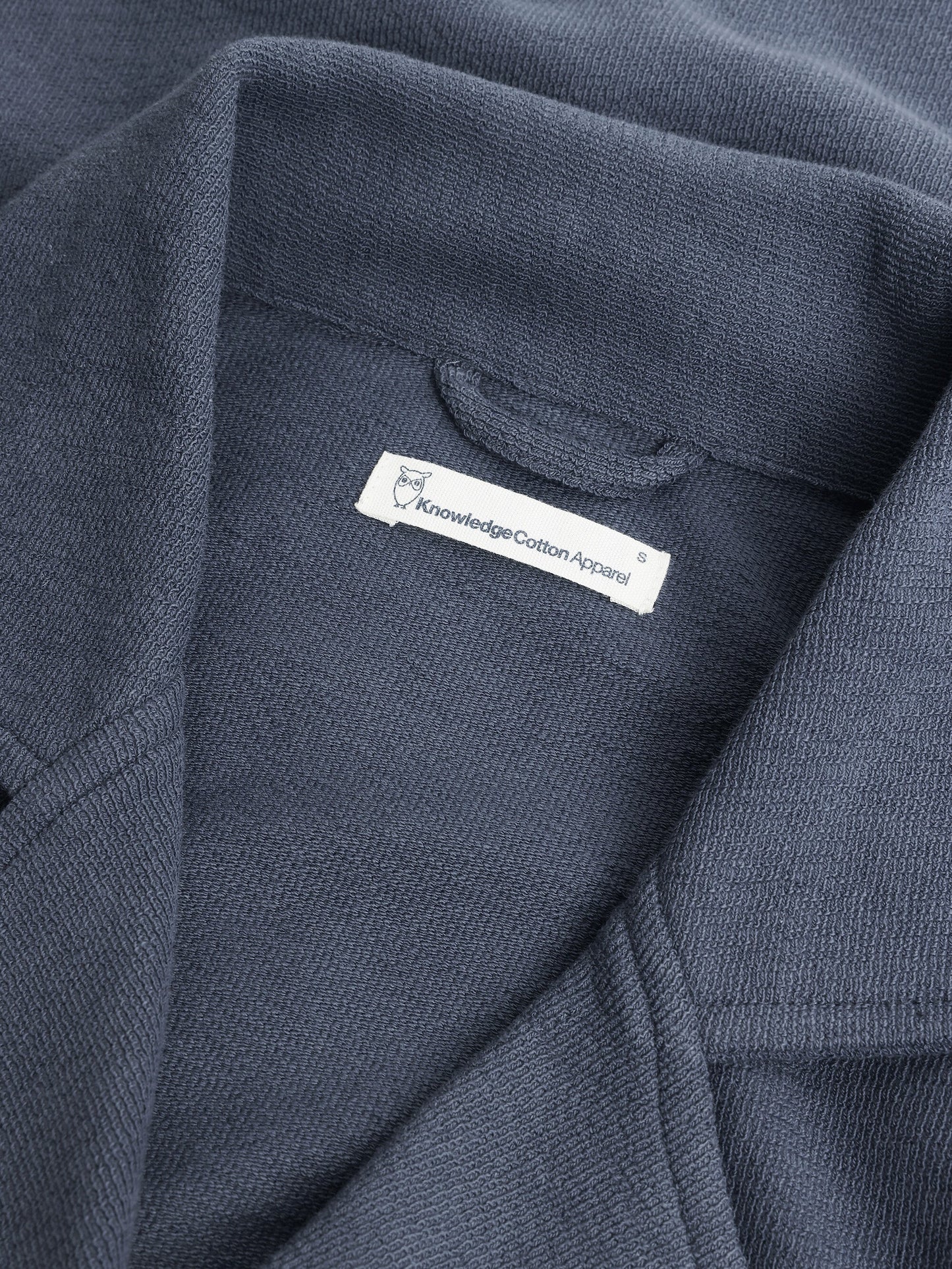 Chemise éponge en coton biologique | bleu "bouclé short sleeved shirt  vintage indigo"