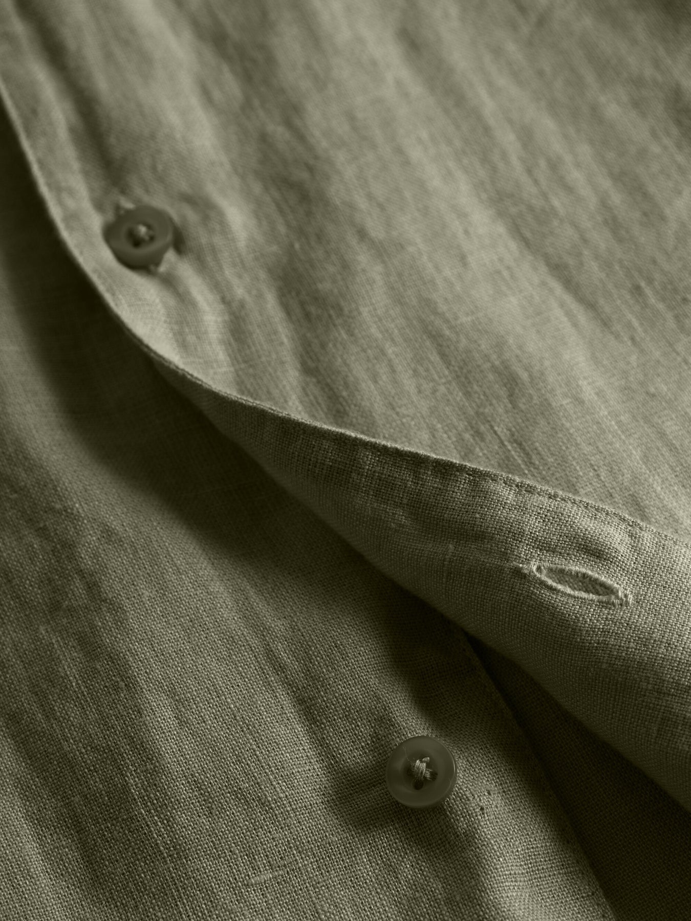 Chemisette olive en lin bio - box fit short sleeved linen burned olive