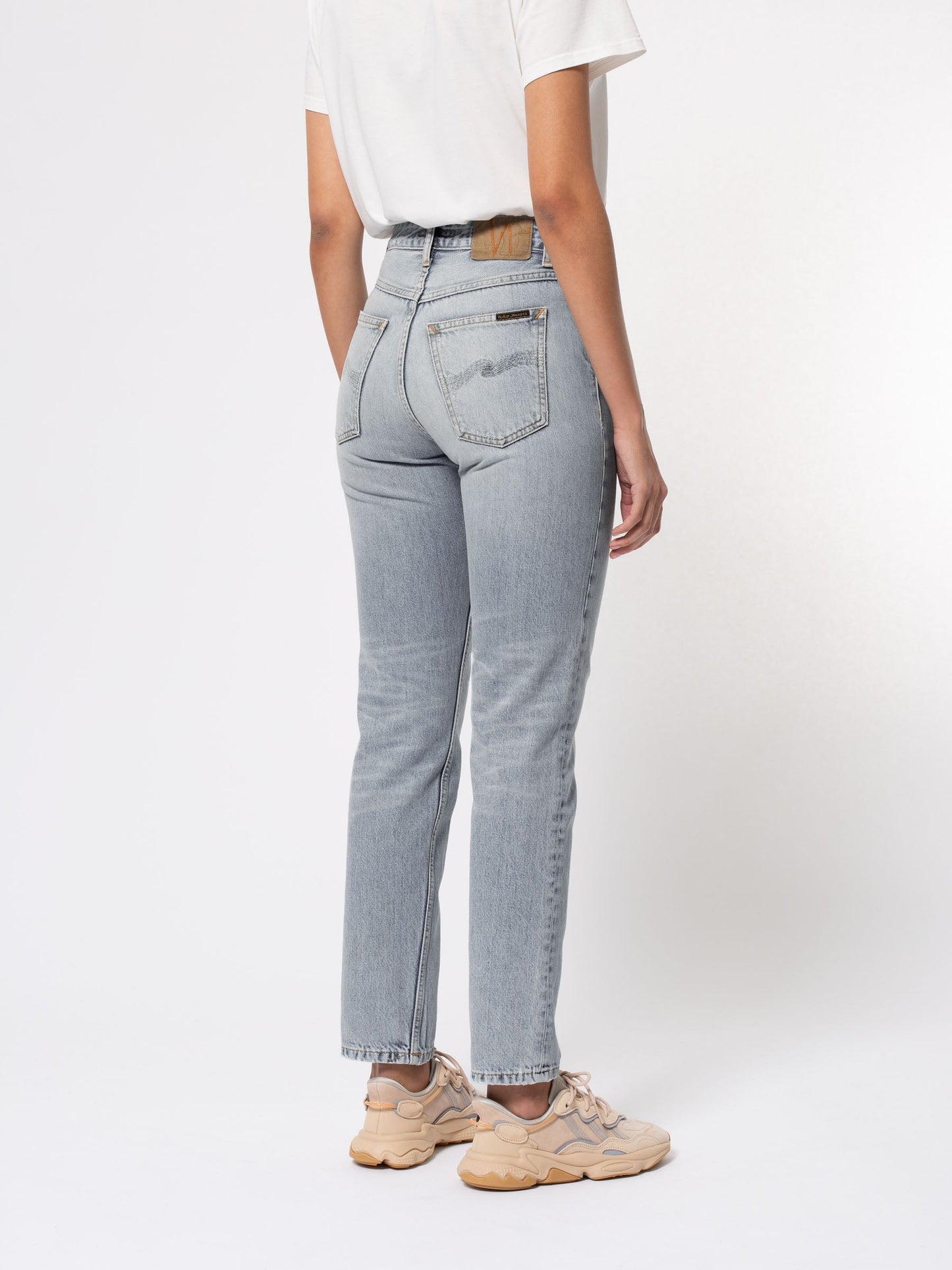 Jean mom bleu clair délavé en coton bio - Breezy Britt light desert