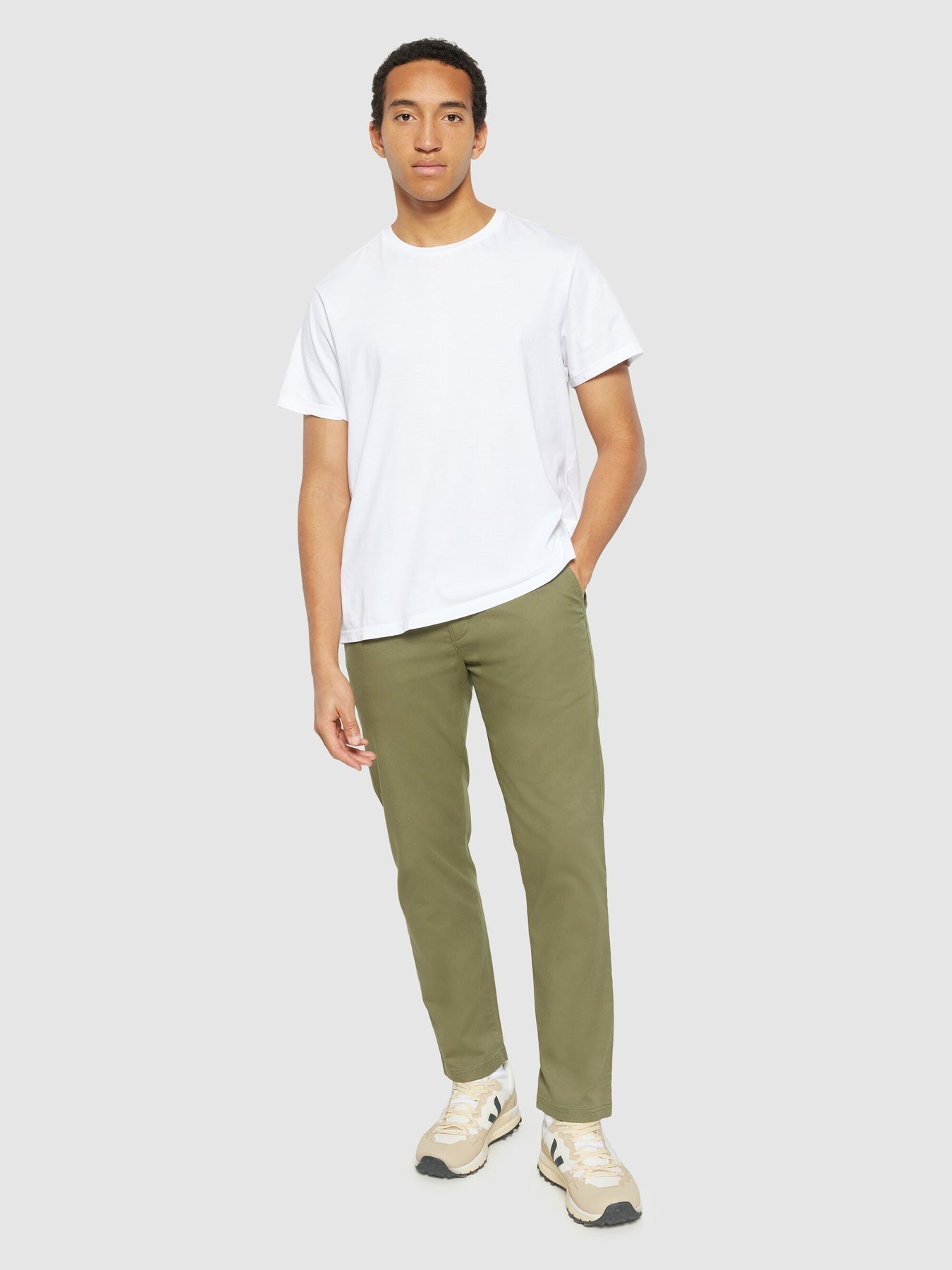 Pantalon droit en coton bio | Vert olive "chuck regular canvas burned olive"