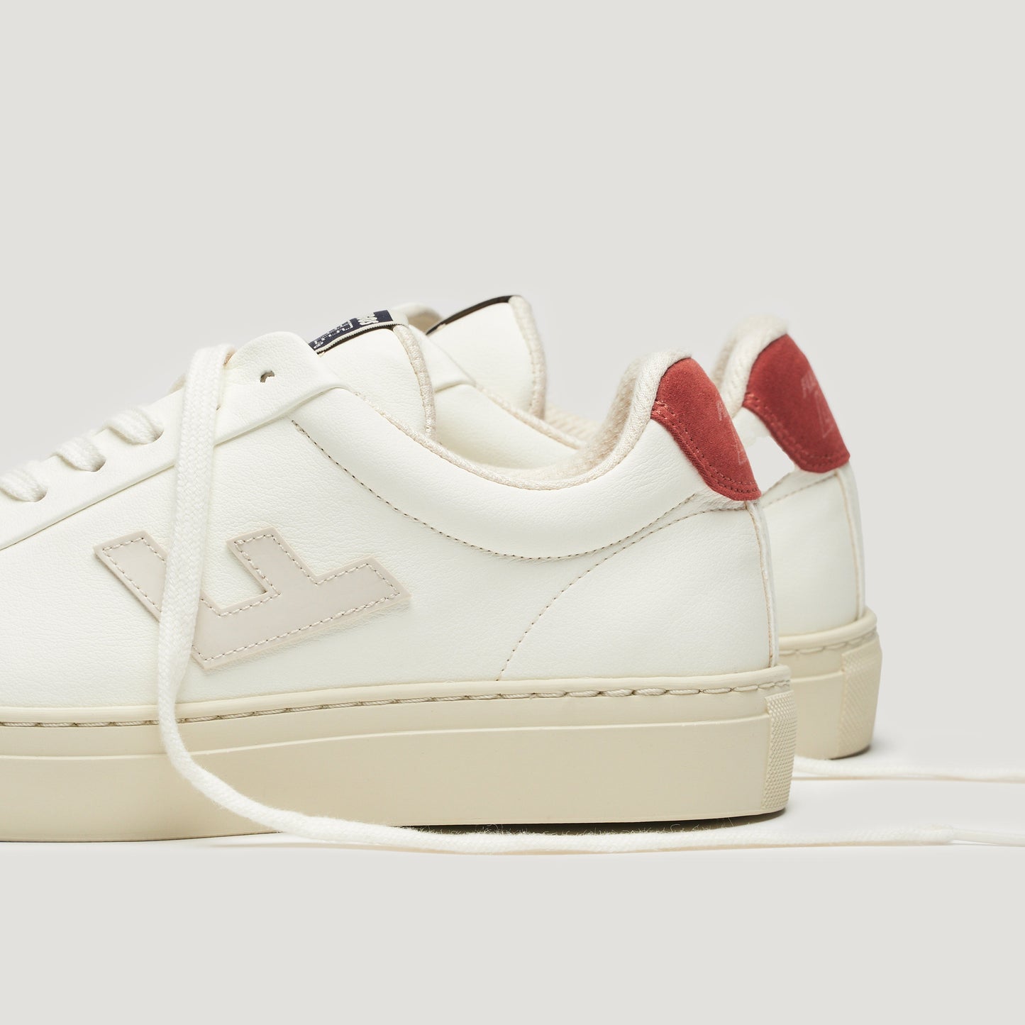 Baskets vegan en recyclé - classic 70s off white grana ecru