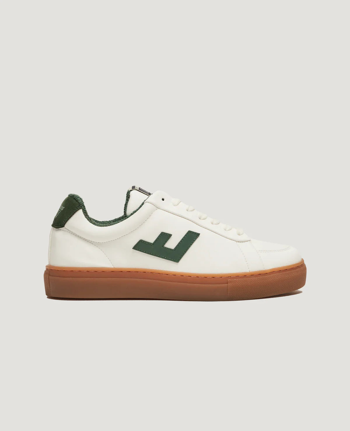 Baskets vegan en recyclé - classic 70s white forest caramel