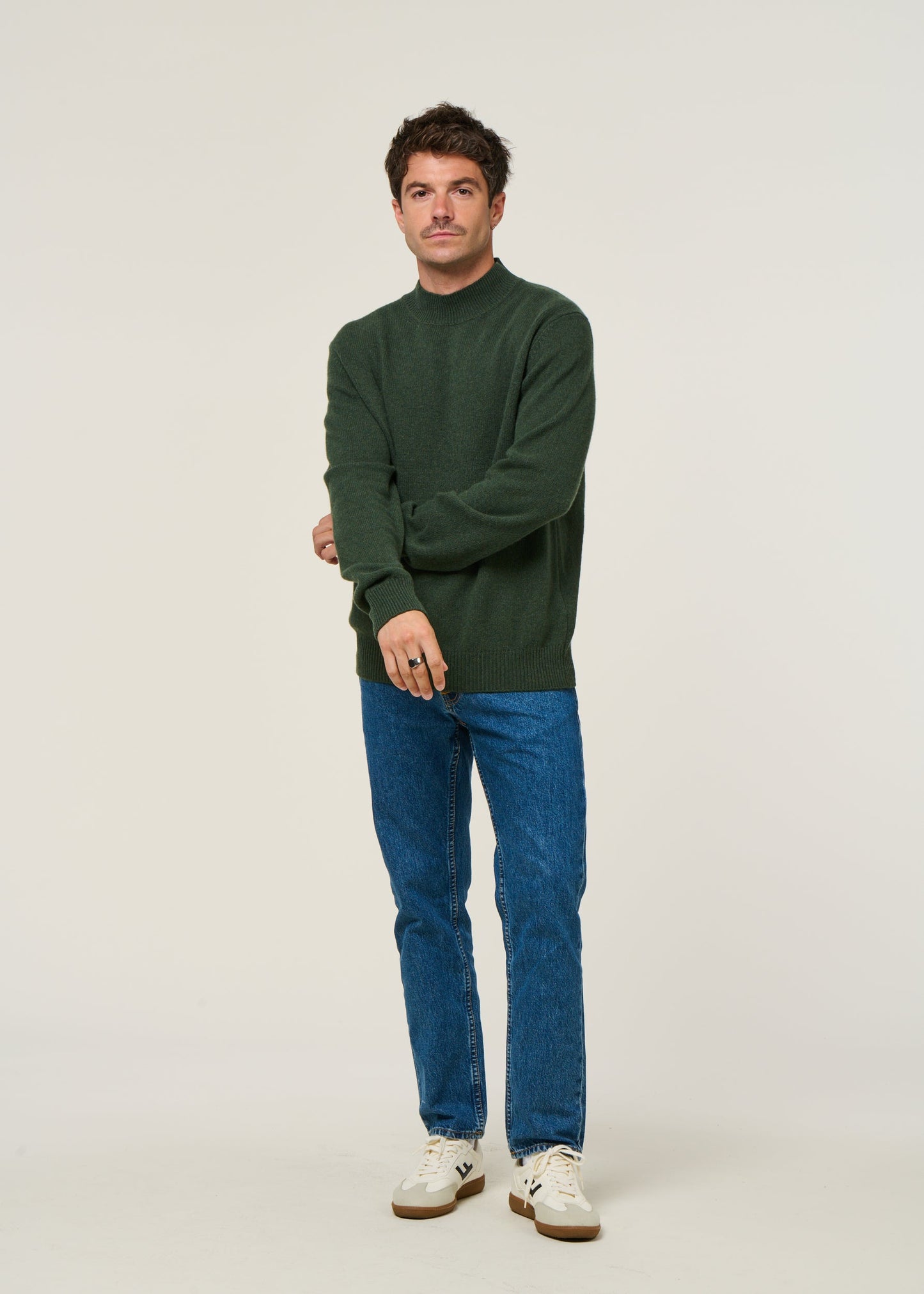 Pull en cachemire recyclé | vert "clemente - verde muschio"