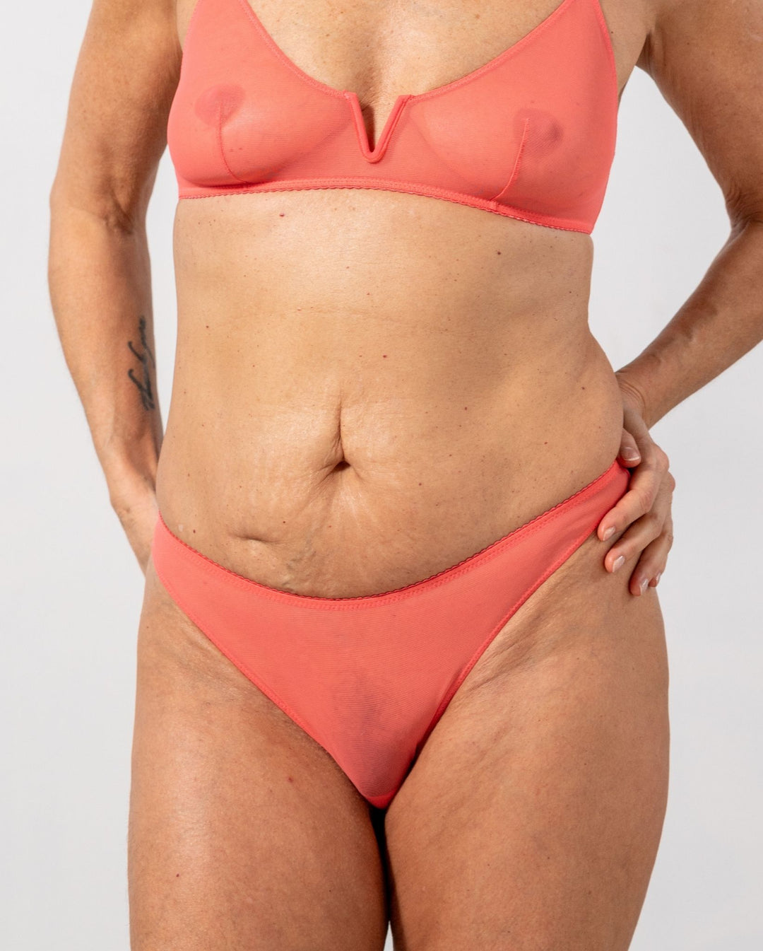 Culotte en matière recyclée | orange "mesh bikini briefs - coral"