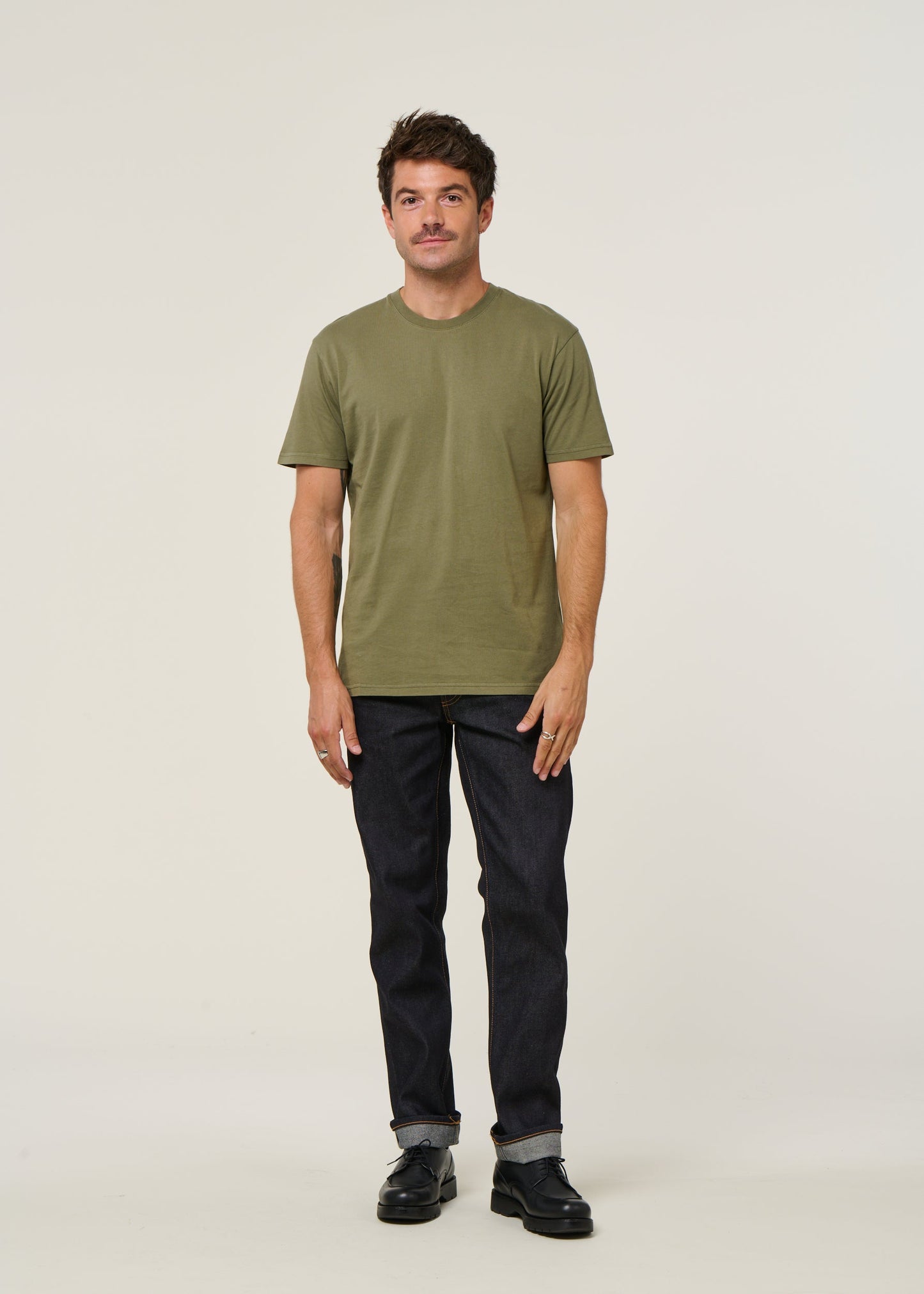 T-shirt manches courtes en coton bio | vert "dusty olive"