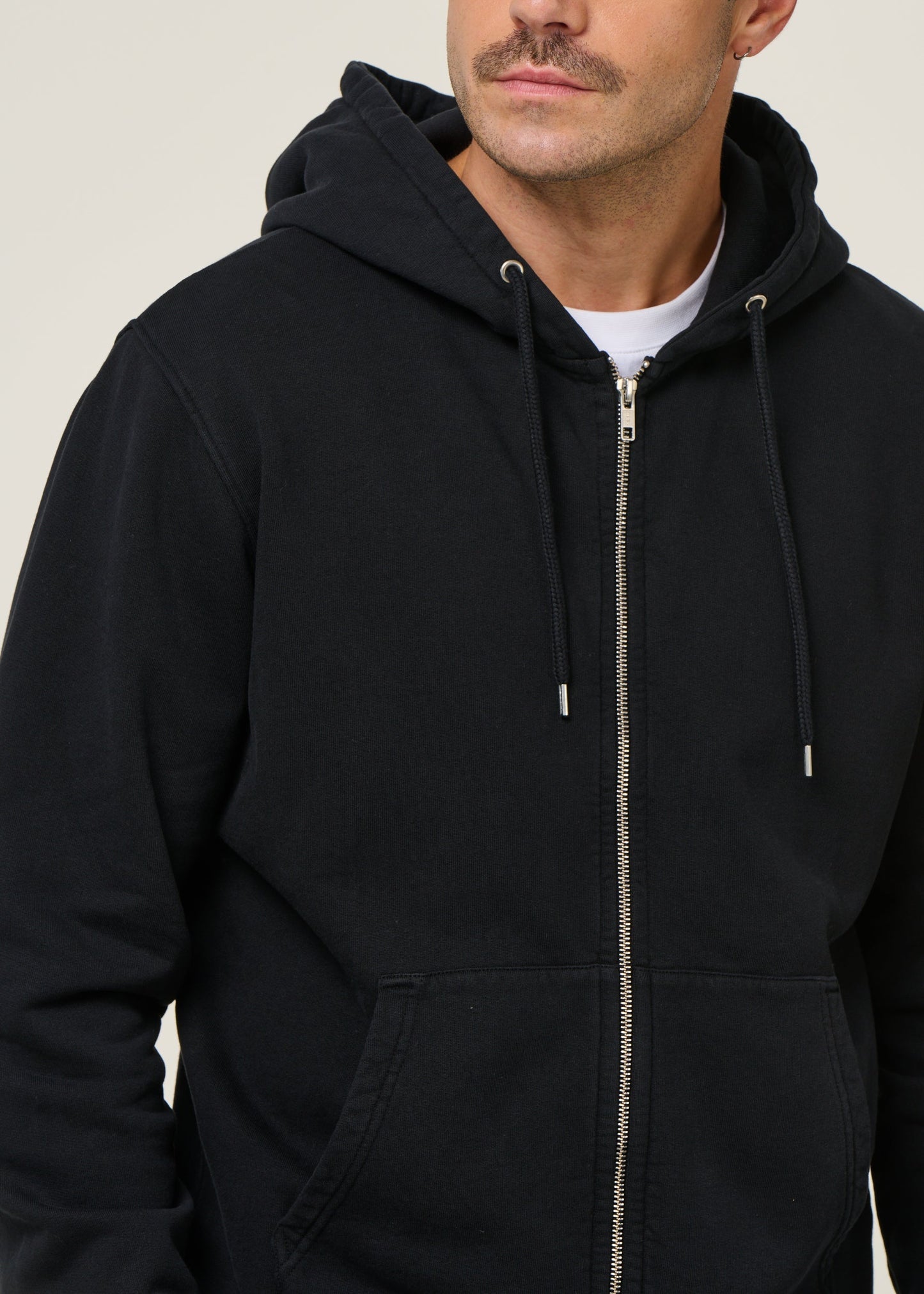 Sweat à capuche zippé en coton bio | noir 'Deep Black'