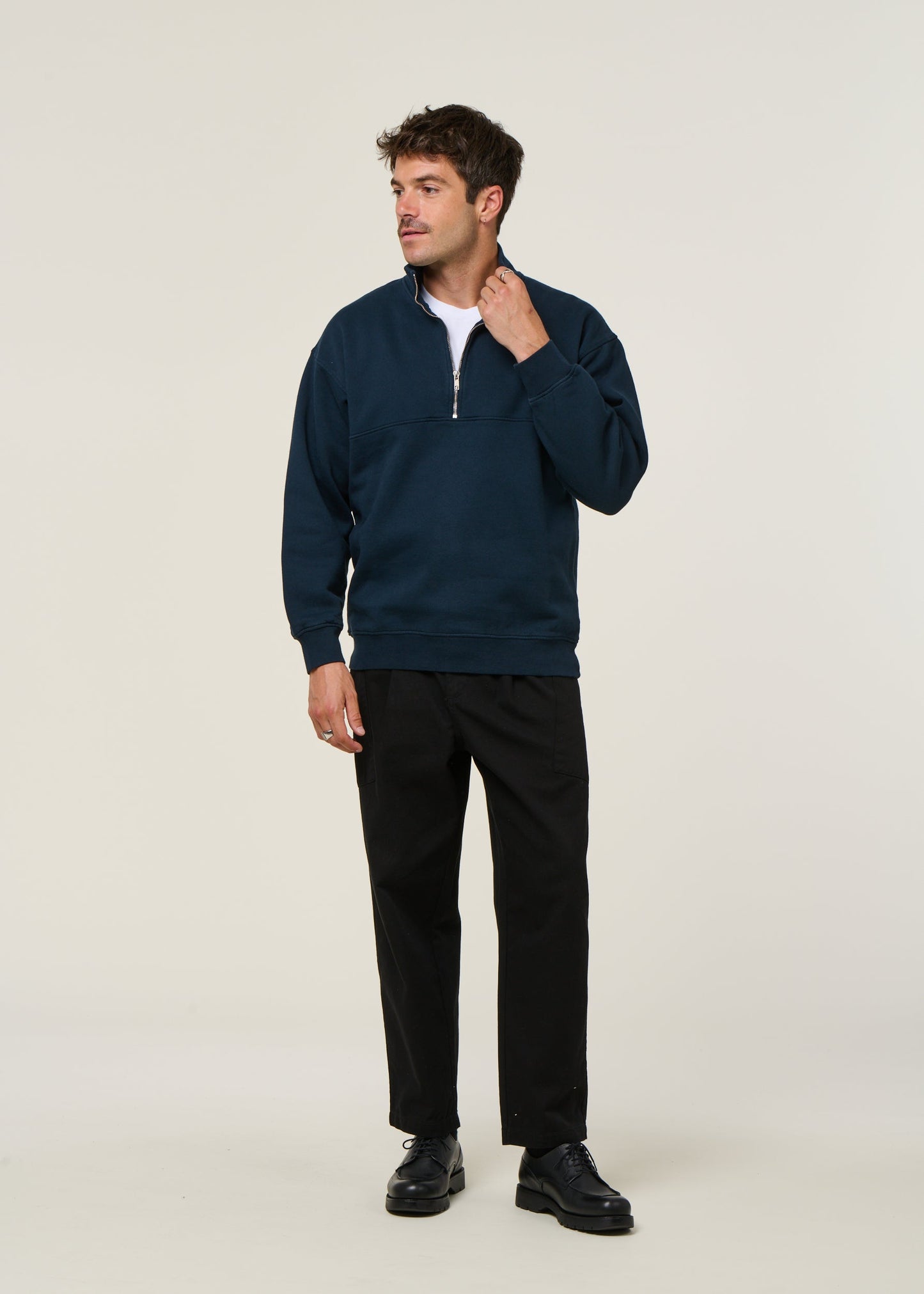 Sweat camionneur col zippé en coton bio | marine "Quarter Zip navy blue"