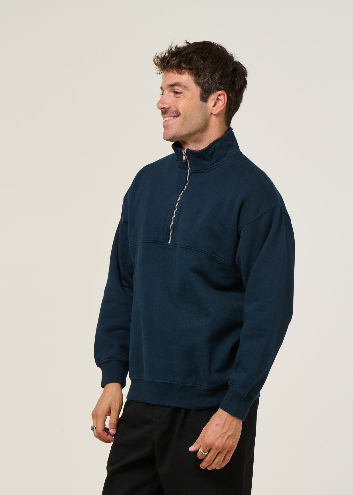 Sweat camionneur col zippé en coton bio | marine "Quarter Zip navy blue"