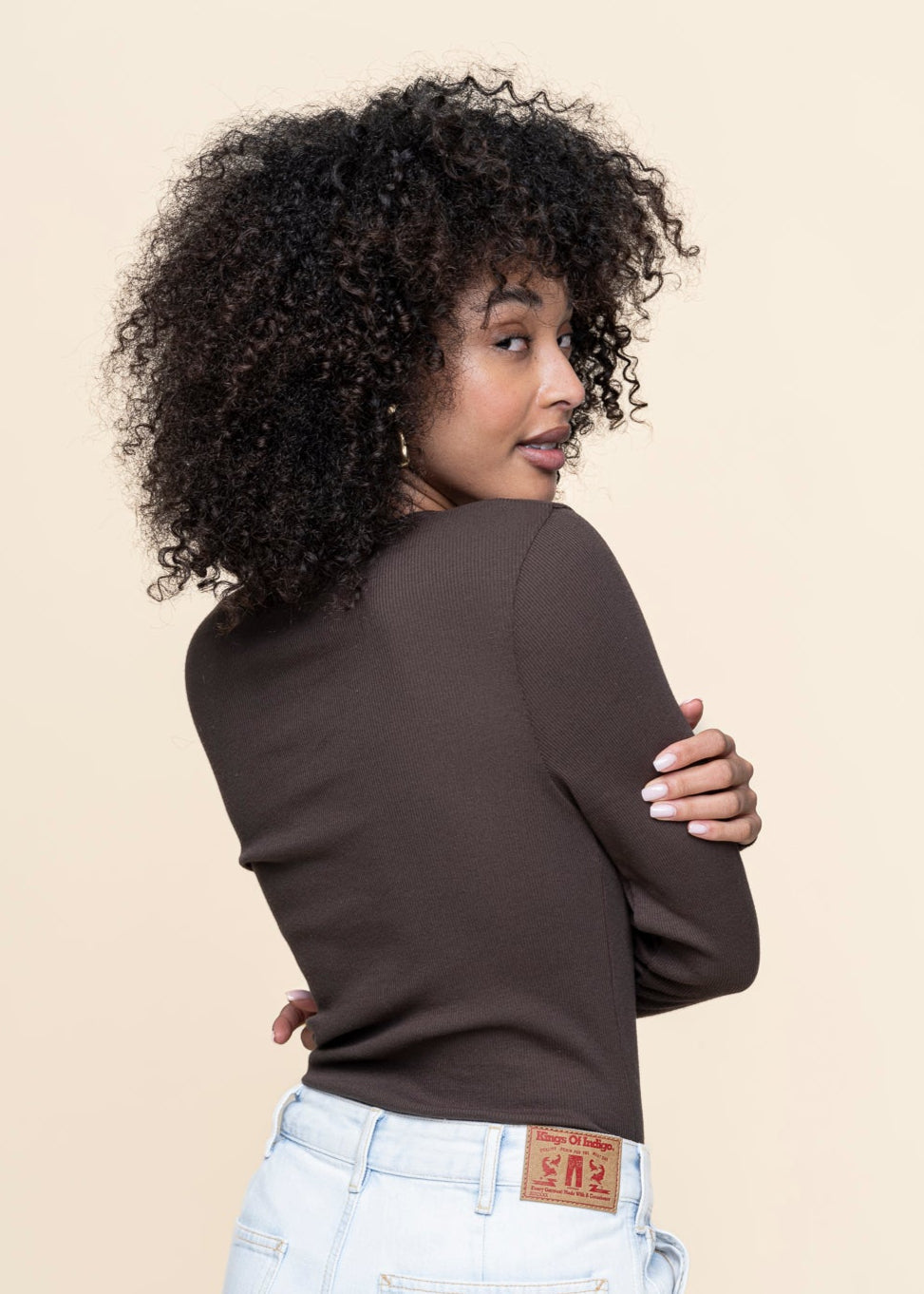 T-shirt manches longues côtelé en coton bio | noir "coffee brown"