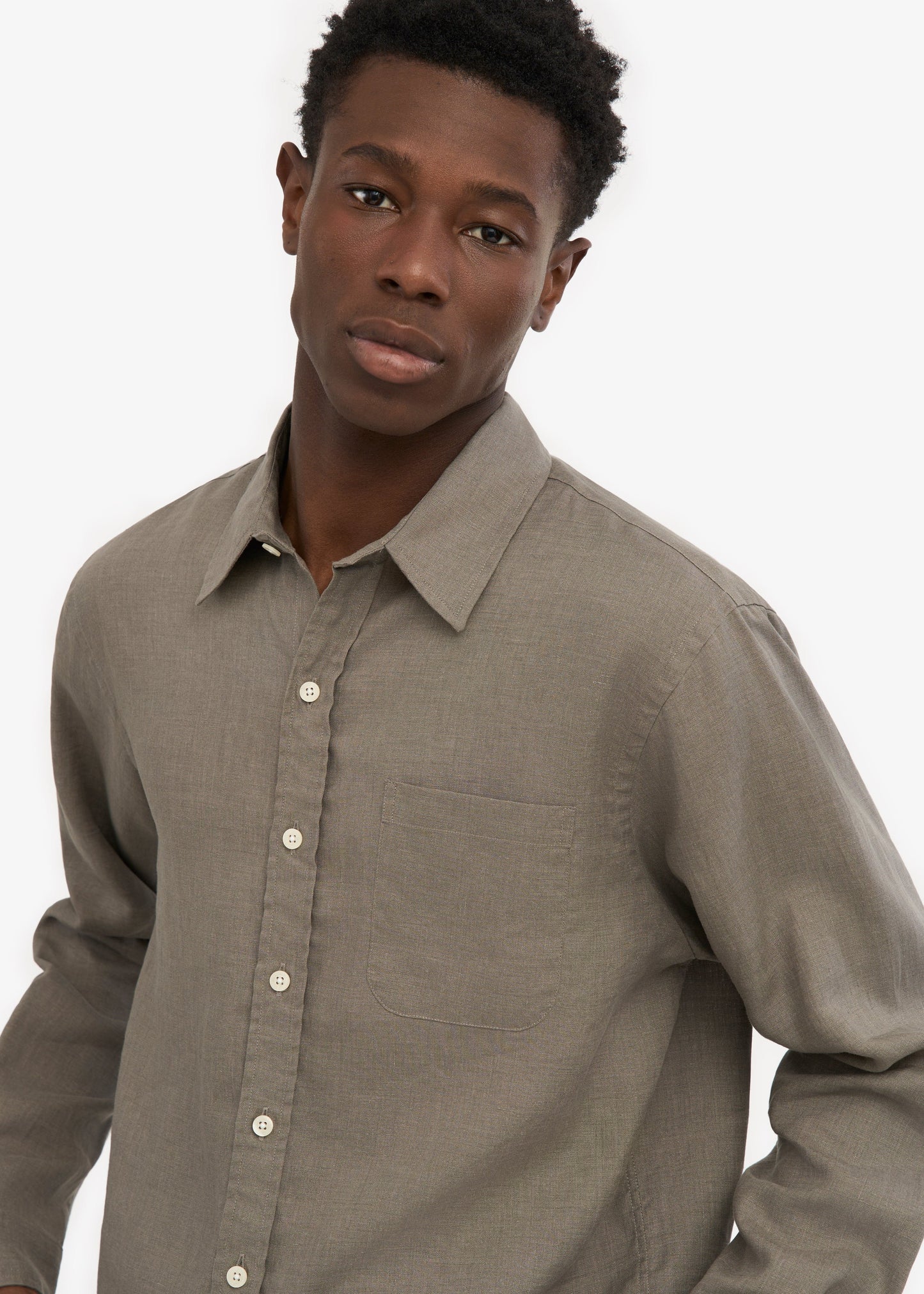 Chemise droite en lin bio | kaki "Organic linen shirt - dusty olive"