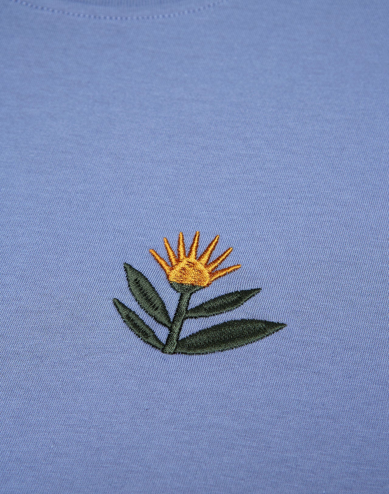 T-shirt brodé et sérigraphié en coton bio | bleu "cultivating azure"