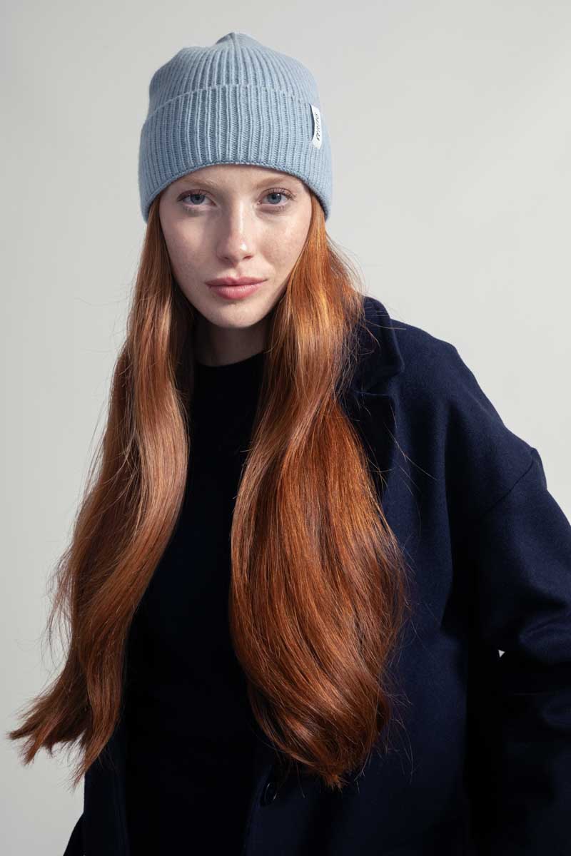 Bonnet en cachemire recyclé | bleu "marcello azzurro polvere"