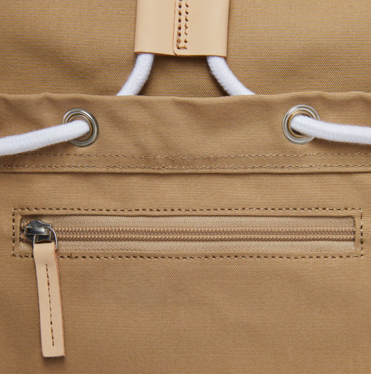 Sac à dos beige en coton bio, matière recyclée et cuir - Roald
