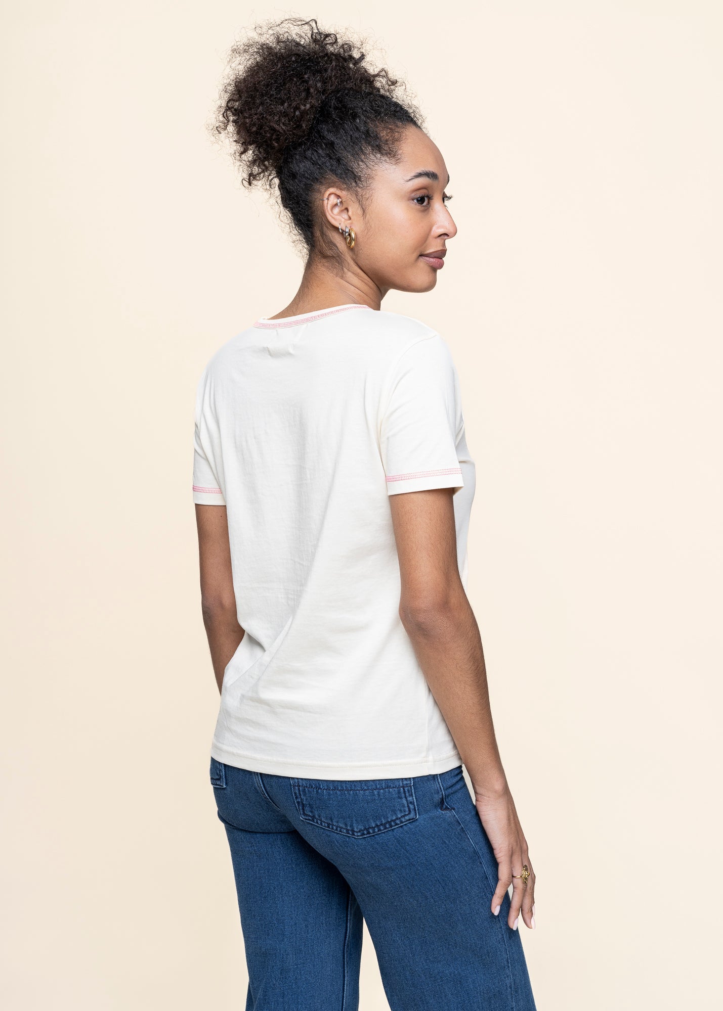 T-shirt en coton bio | écru "Choix - vanille logo rouge"