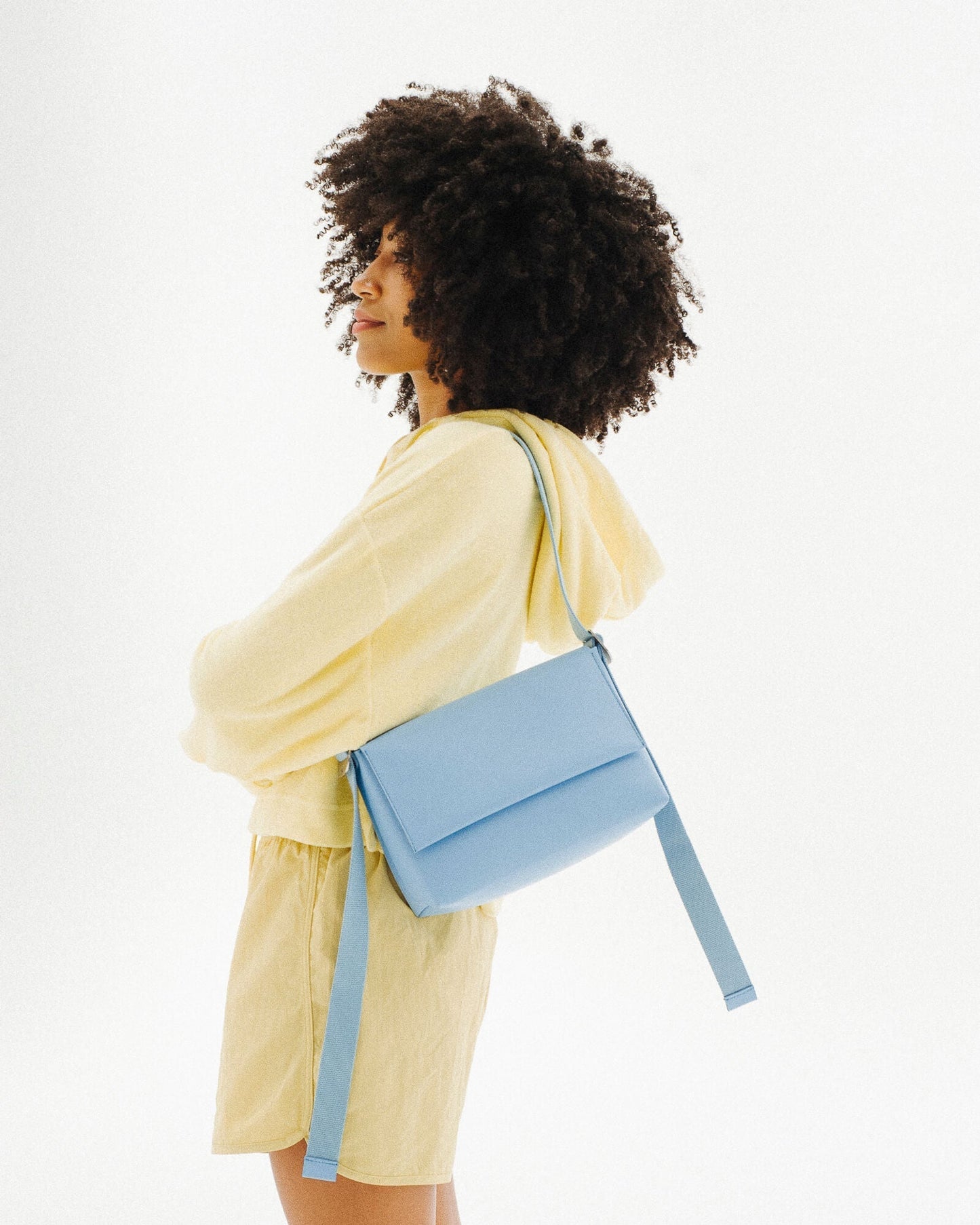 Sac bandoulière bleu ciel en matières recyclées - crossbody bag lightblue