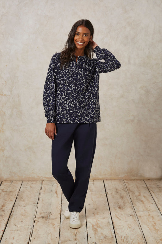 Blouse marine à motifs en coton bio - cara leaf top navy