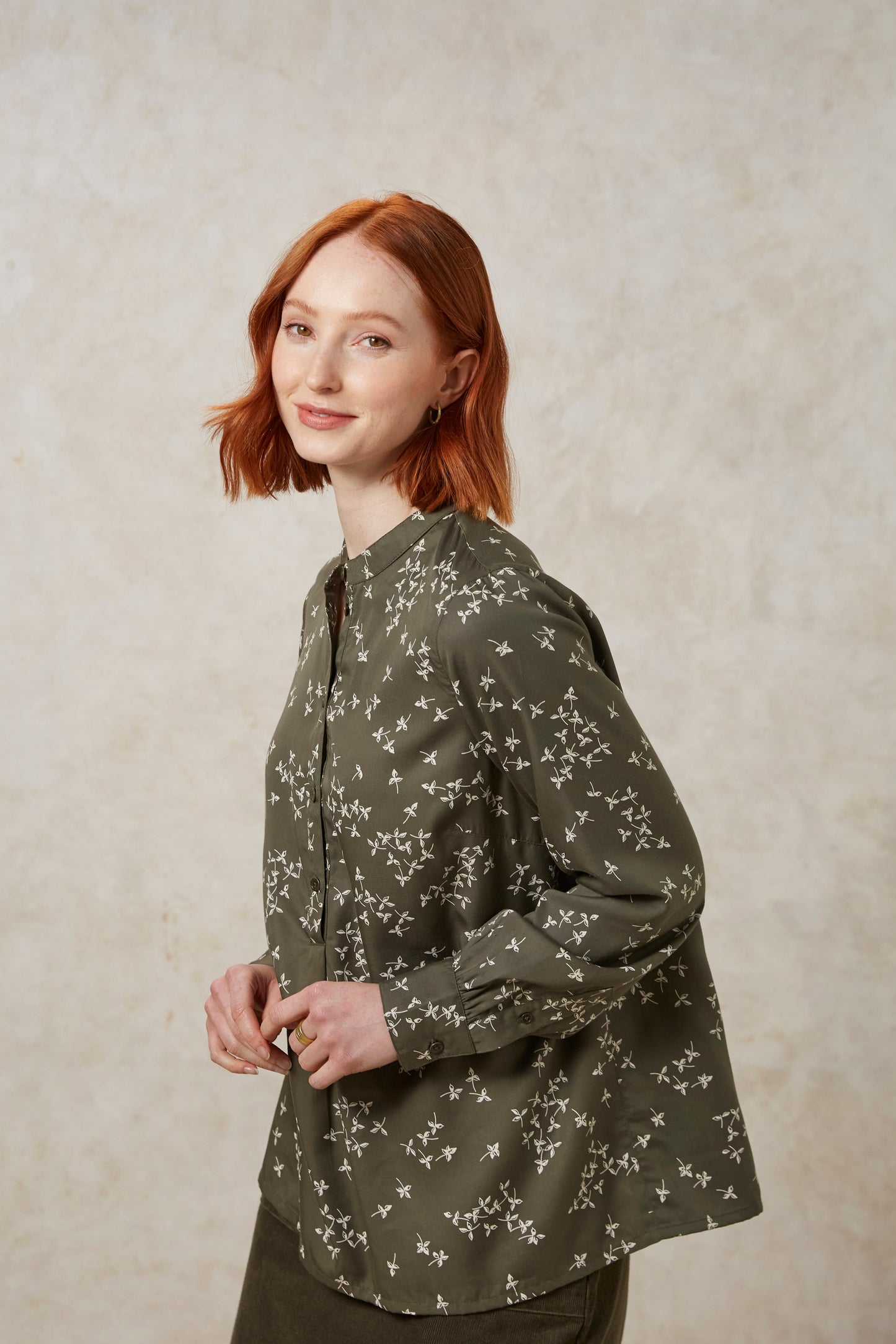 Blouse kaki à motifs en tencel - carlotta leaf blouse khaki