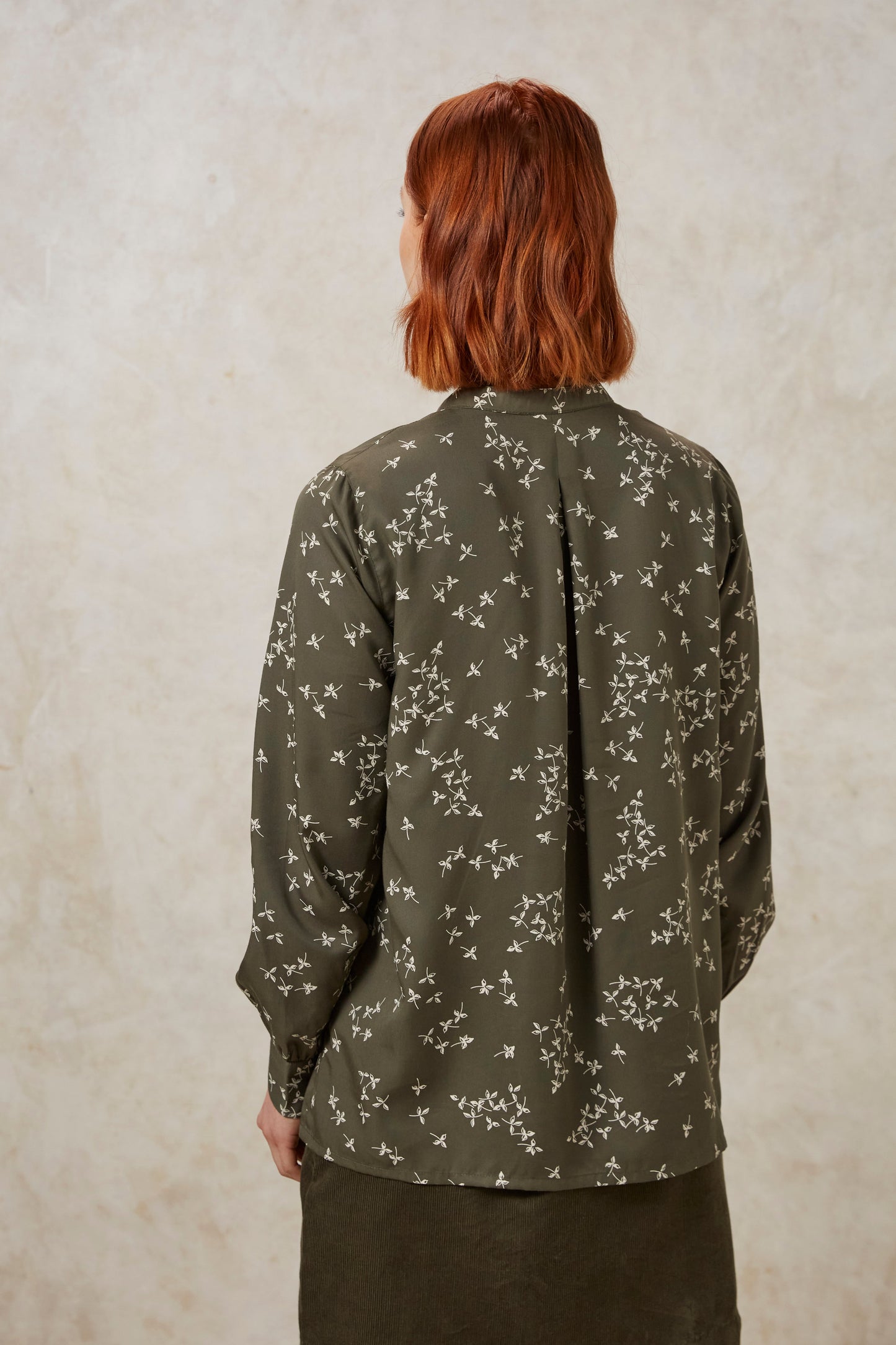 Blouse kaki à motifs en tencel - carlotta leaf blouse khaki