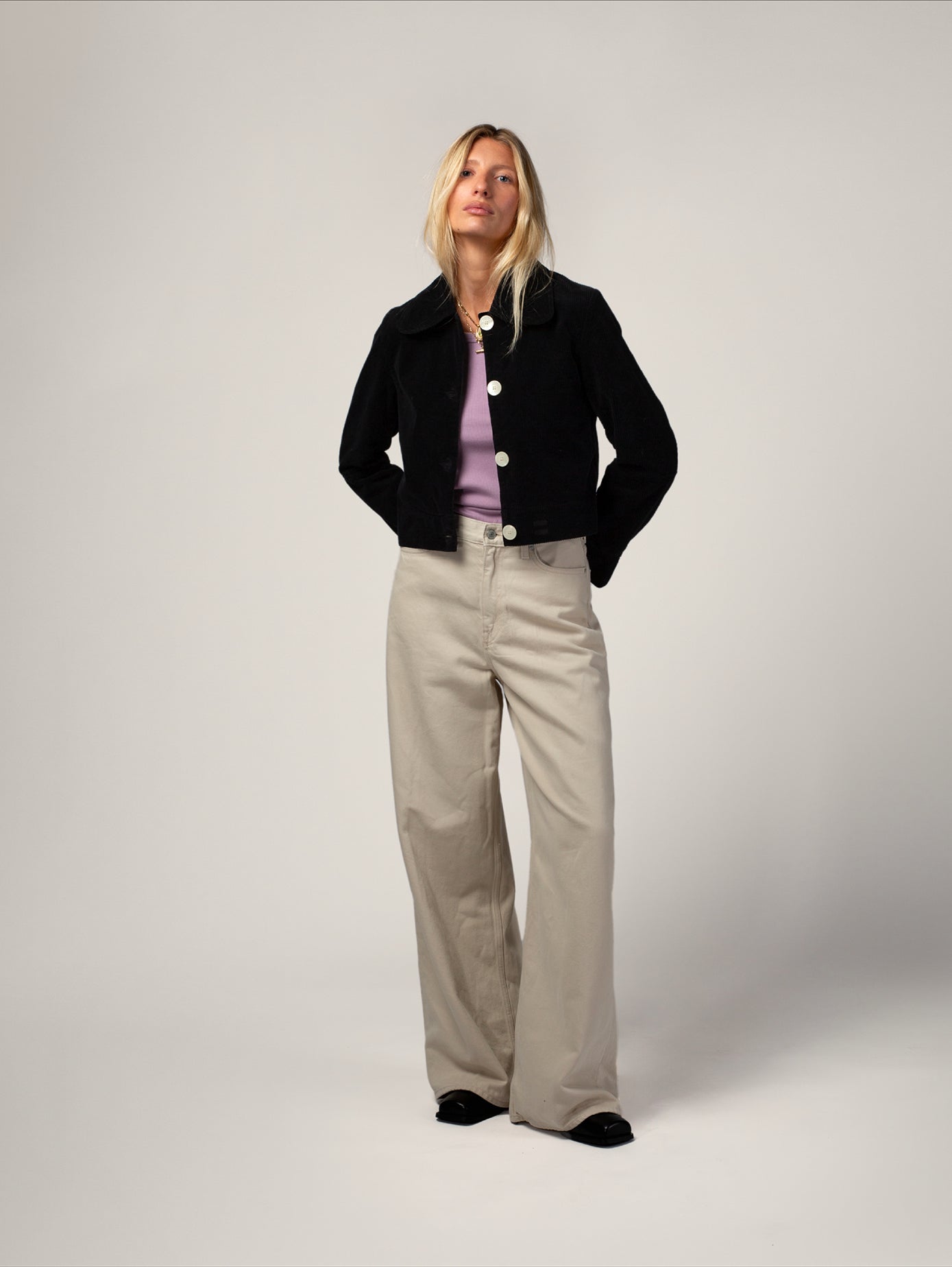 Veste en velours de coton bio | noir "daisy - noire"