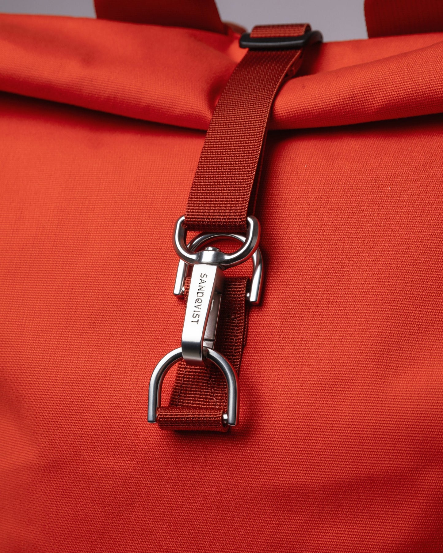 Sac à dos rolltop en polyester recyclé | orange "dante vegan orange"