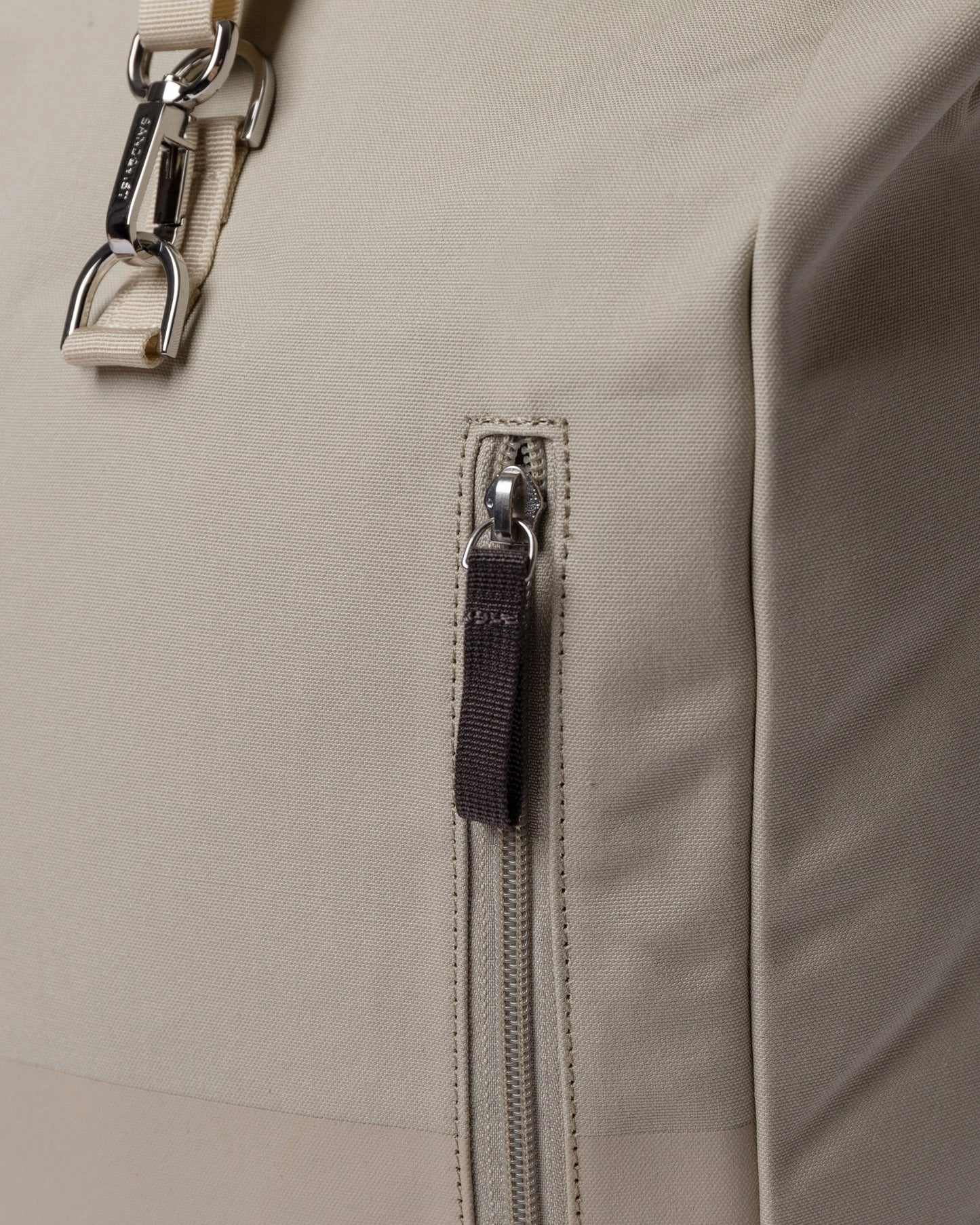 Sac à dos rolltop en matière recyclée | Beige "dante vegan pale birch"