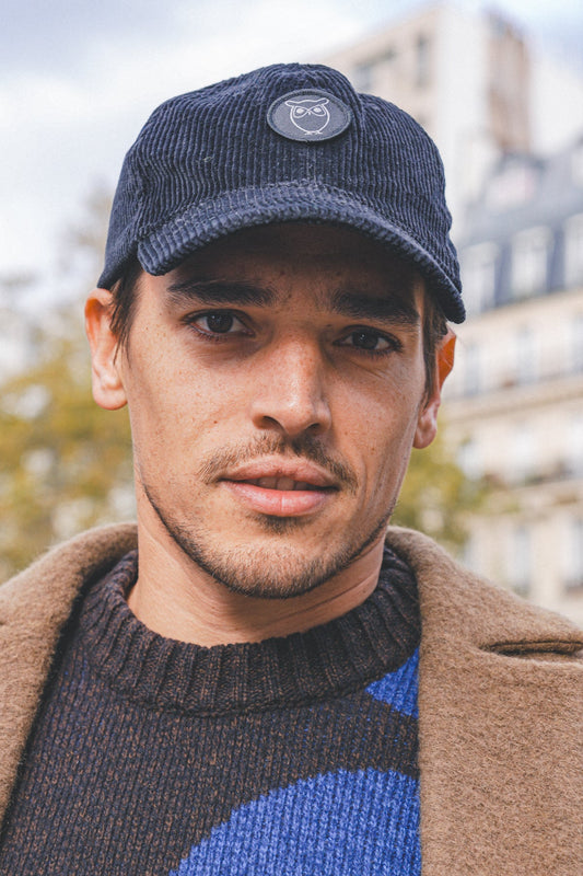 Casquette en velours de coton bio | Noir "8 wales corduroy cap black jet"