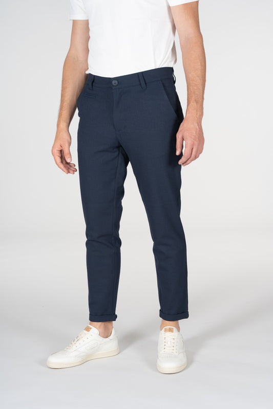 Chino droit bleu nuit en recyclé et ecovero - Joe Total Eclipse