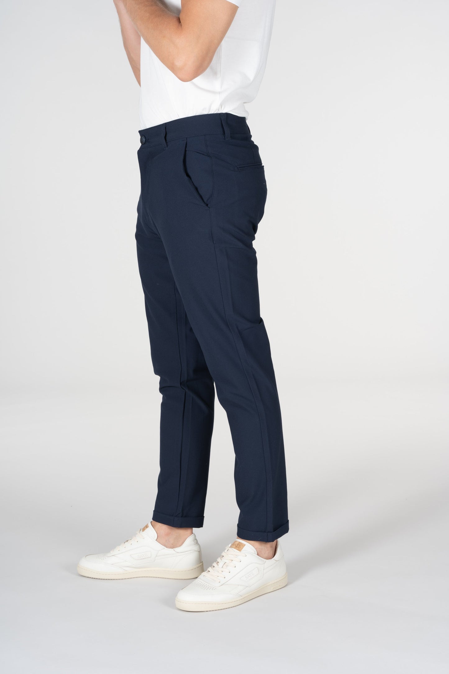 Chino droit bleu nuit en recyclé et ecovero - Joe Total Eclipse