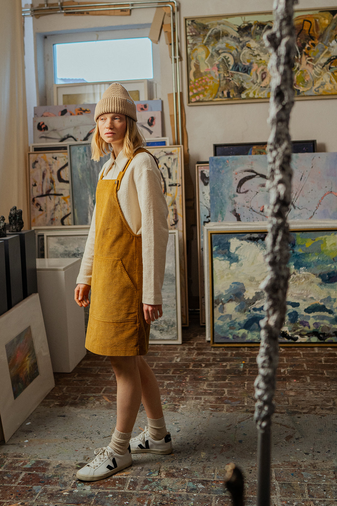 Robe salopette velours en coton bio | camel "dungaree dress toffee cord"