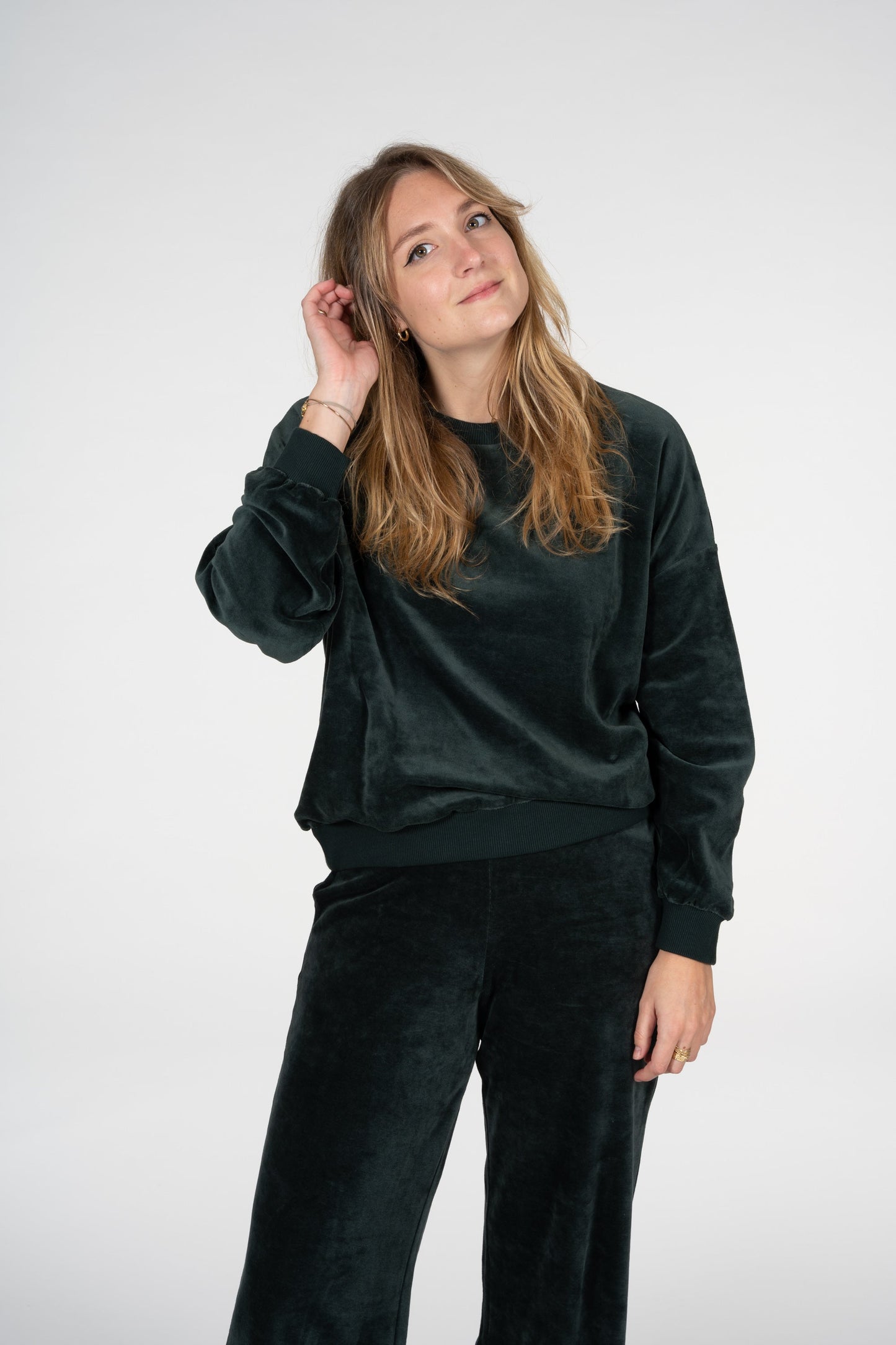 Sweatshirt velours vert foncé en coton bio - andaa dark scarab