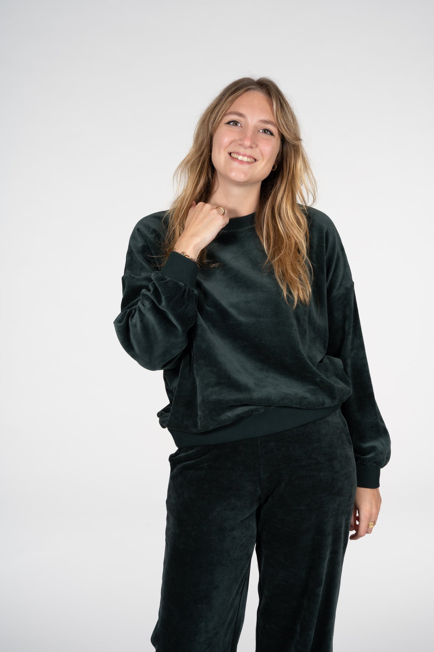 Sweatshirt velours vert foncé en coton bio - andaa dark scarab