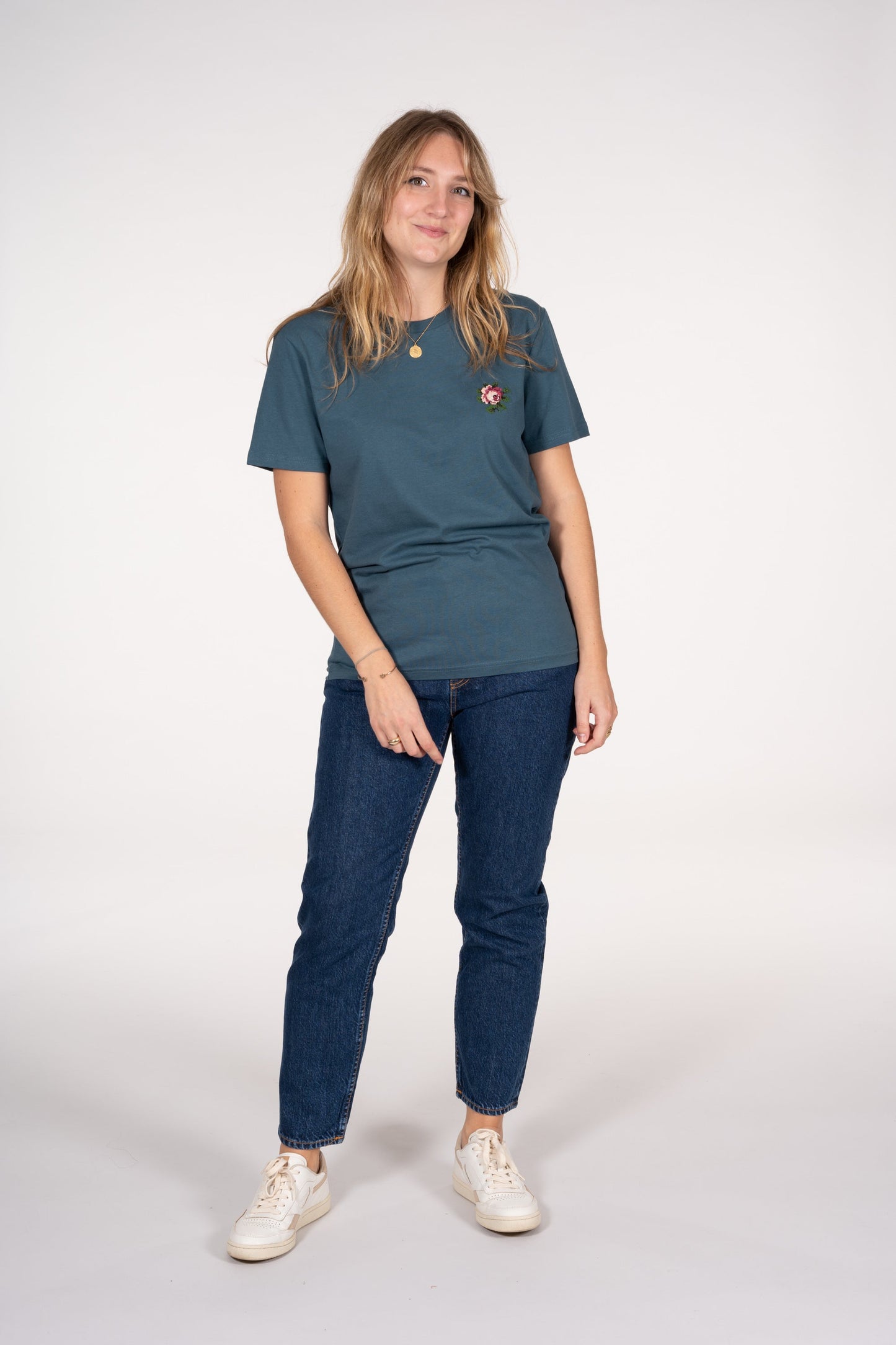 T-shirt brodé bleu canard en coton bio - Rose