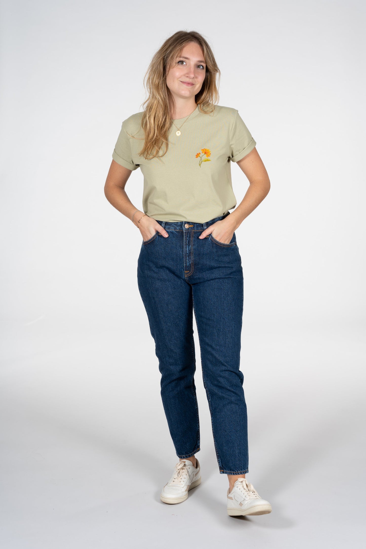 T-shirt vert brodé en coton bio - Oeillet femme