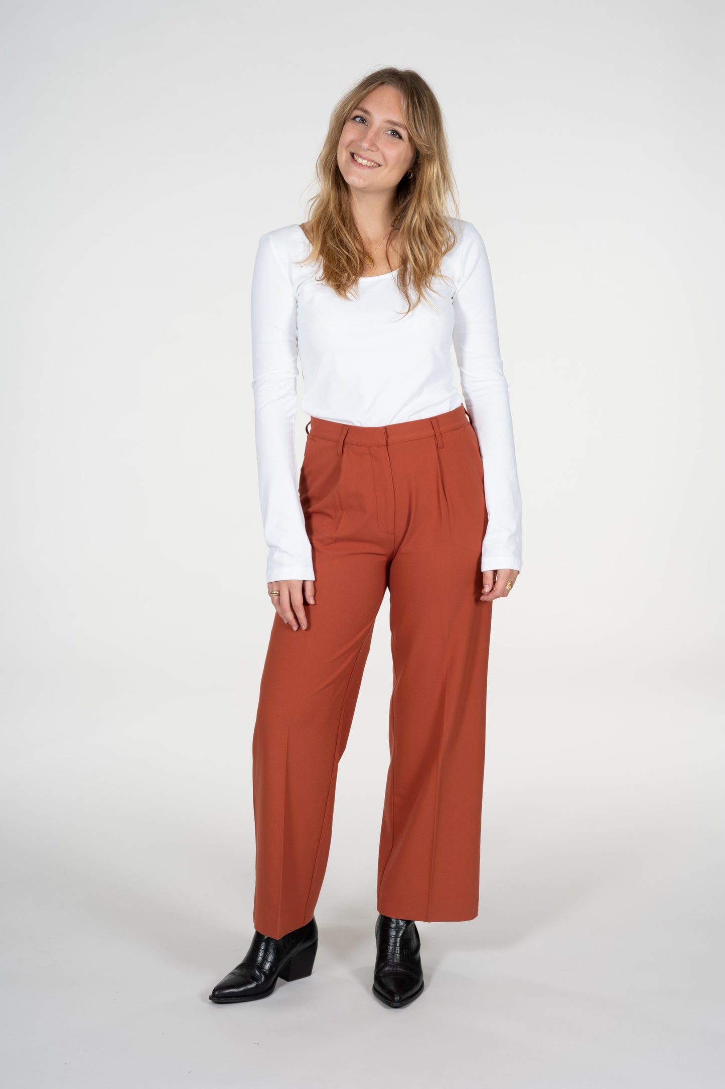 Pantalon large orange en matière recyclée et Ecovero - posey