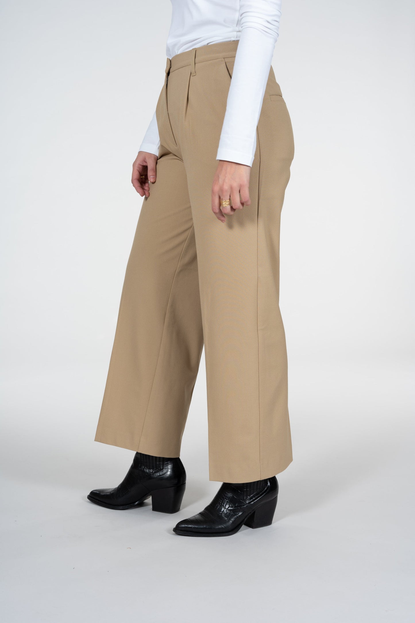 Pantalon large beige en matière recyclée et Ecovero - posey