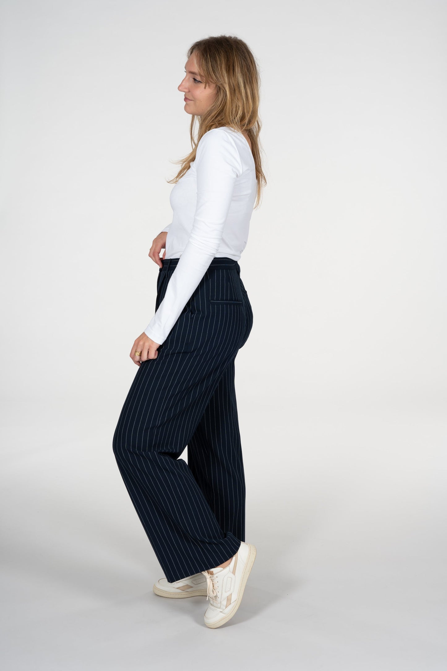 Pantalon large à rayures bleu nuit en matière recyclée - Posey