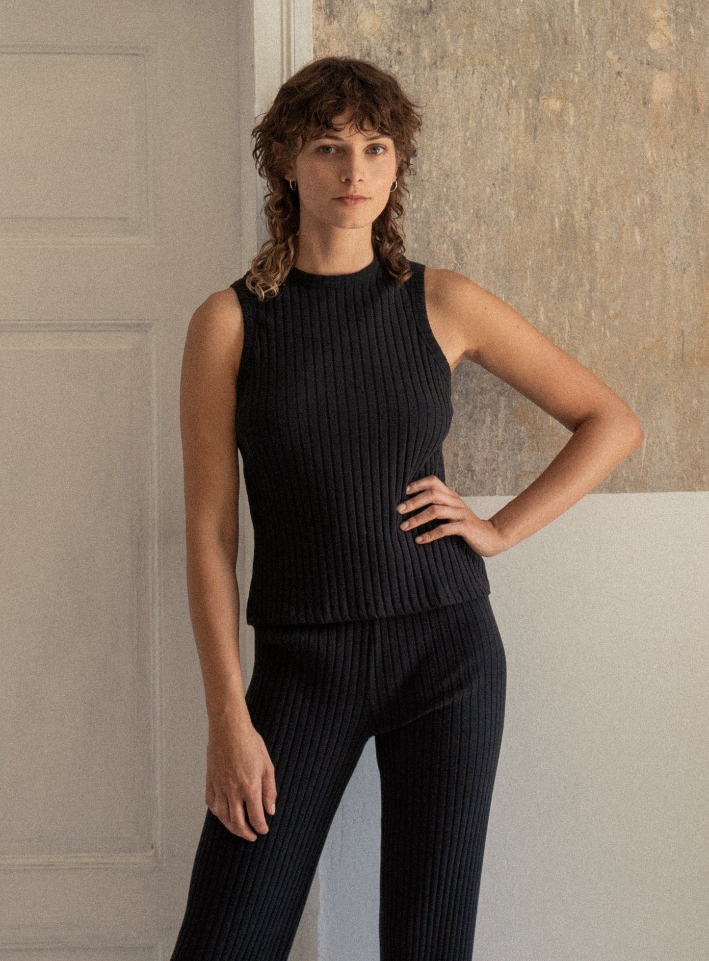 Débardeur noir côtelé en coton bio - ribbed singlet black