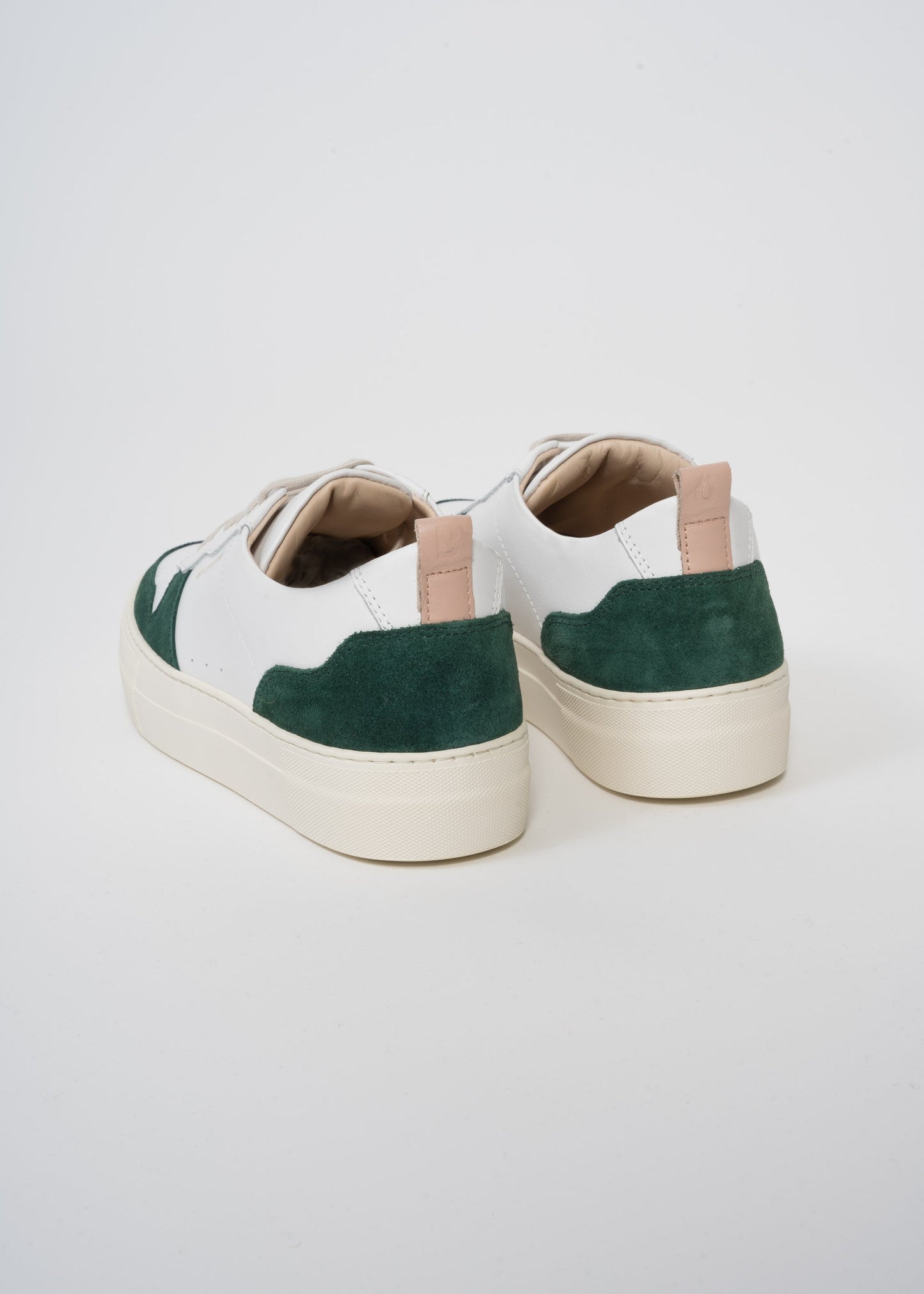 Baskets basses en cuir certifié | vert "playground campus green"