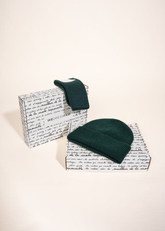 Coffret cadeau bonnet/chaussettes en laine mérinos recyclée - emerald green - coffret n°10