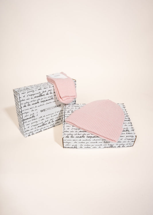 Coffret cadeau bonnet/chaussettes en laine mérinos recyclée - faded pink - coffret n°11