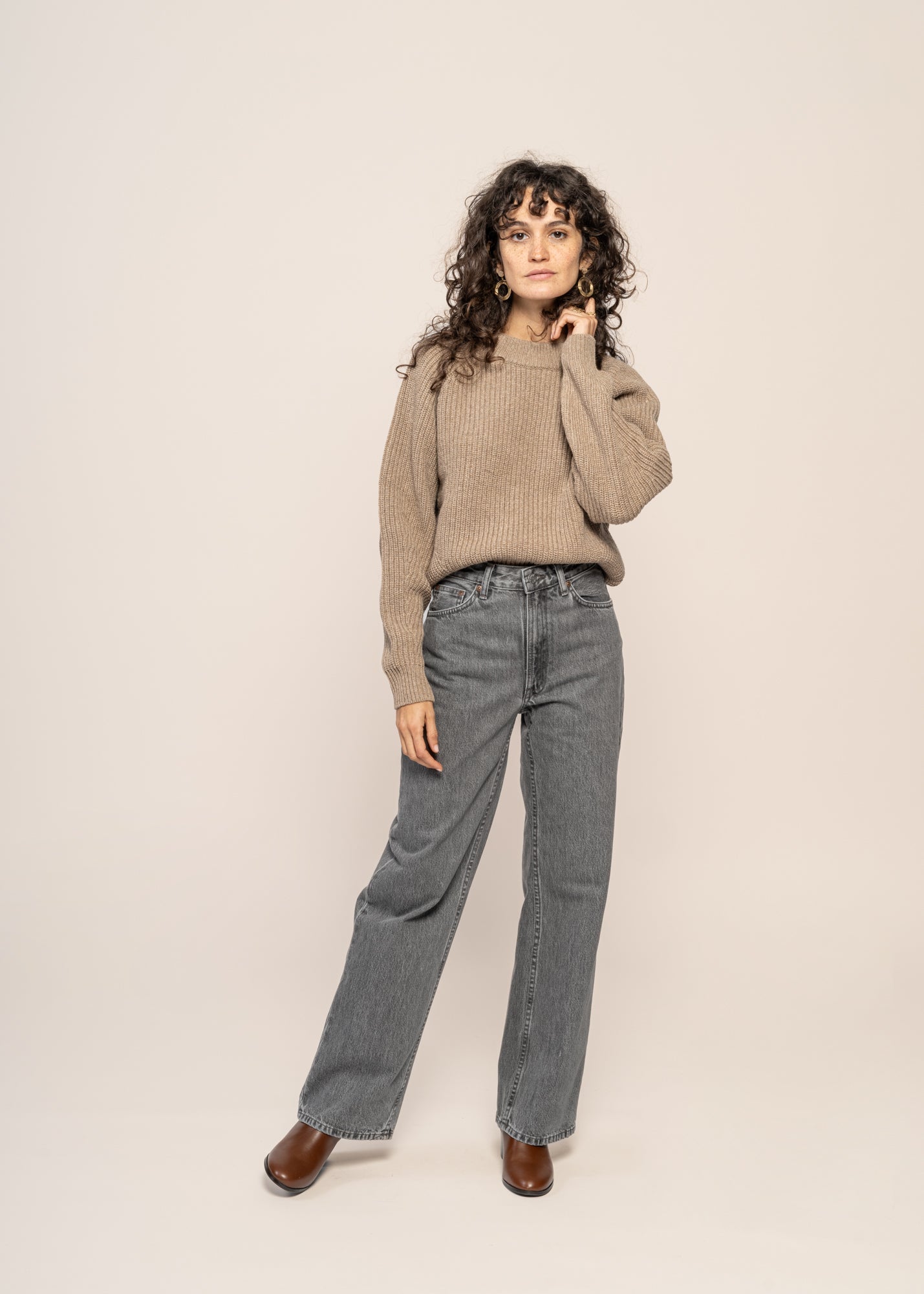Pull maille en laine recyclée | beige "cropped knit sweater - soft clay"